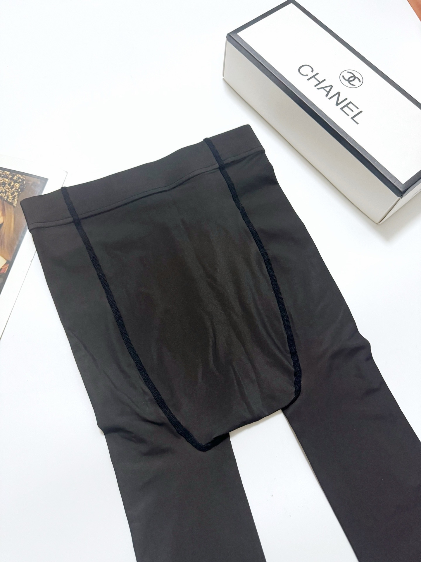 配包装🌟【一盒一双】🌟Chanel香奈儿 ins爆款，秋冬加厚丝袜 ，（加厚100g）水光黑丝透肤打底连