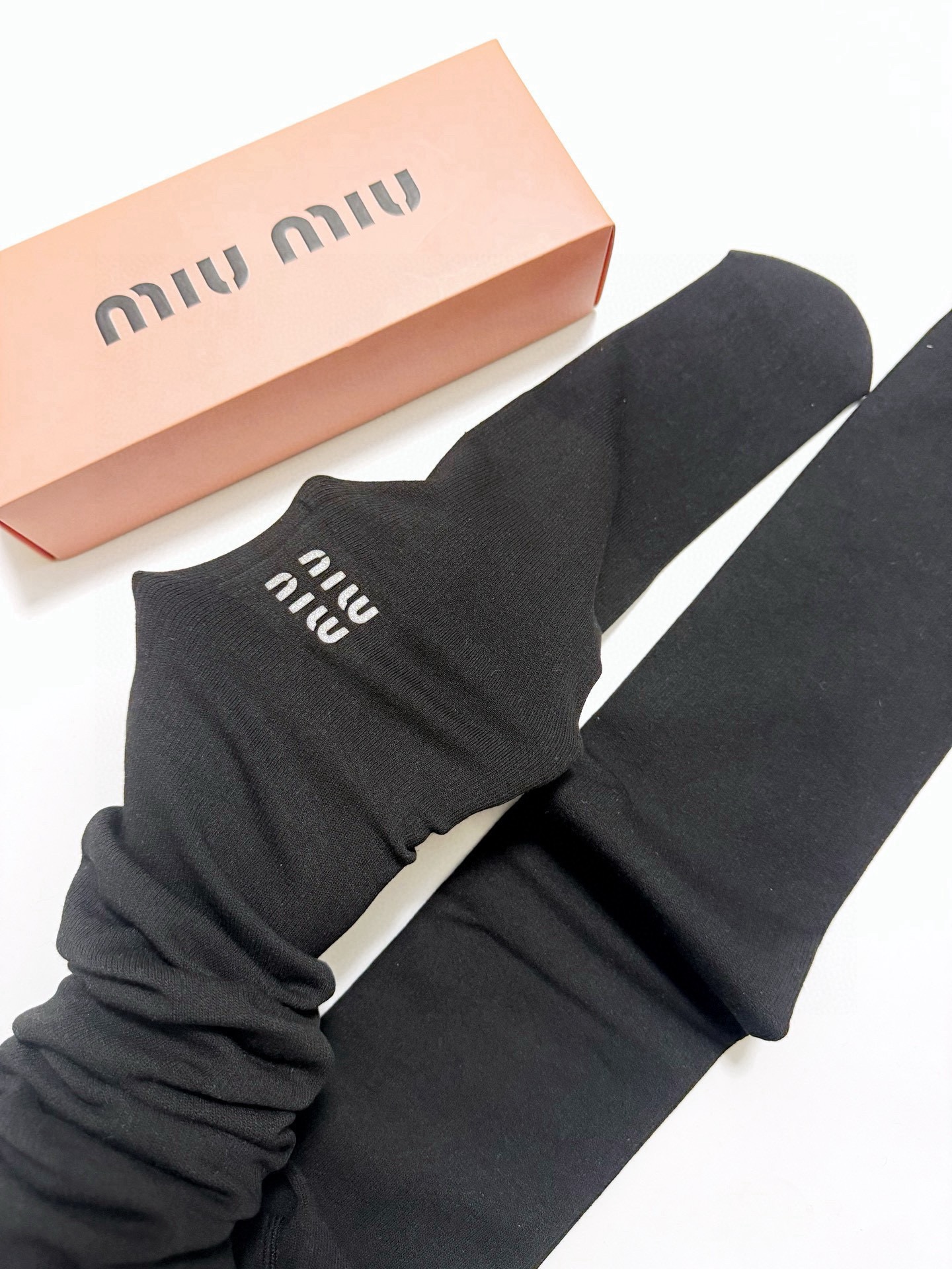 配包装🌟【一盒一双】（不加绒）🌟缪缪 miumiu ins爆款连裤袜 ，🌟对版高货！超大弹力。150g螺