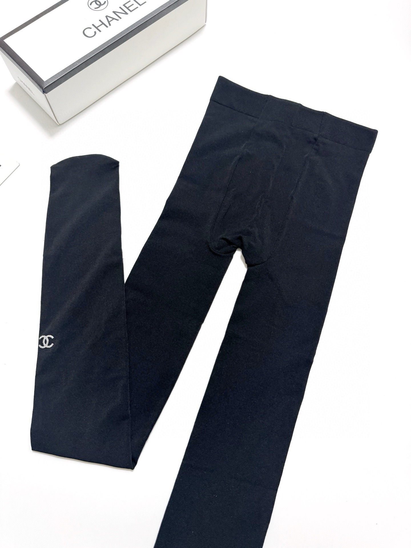 配包装🌟【一盒一双】🌟Chanel 香奈儿 爆款双C 字母 丝袜 🌟好看到爆炸 欧美大牌丝袜 连裤袜 🔥