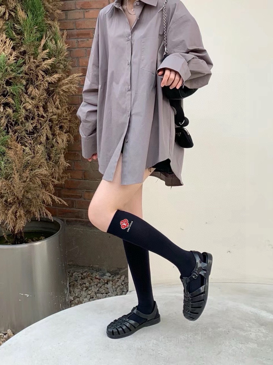 配包装🌟【一盒一双】🌟LV 路易威登 经典字母logo纯棉长筒袜 小腿袜🌟ins爆款！专柜在售ing 🌟