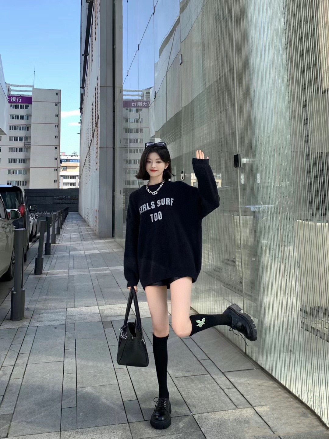 配包装🌟【一盒一双】🌟LV 路易威登 经典字母logo纯棉长筒袜 小腿袜🌟重工装饰个性时尚🌟ins爆款！