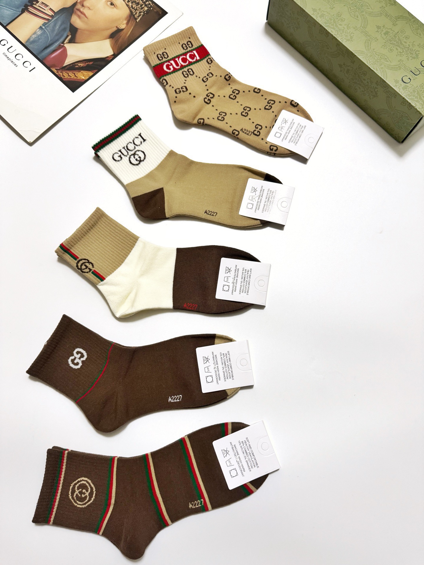 配包装🌟【一盒5双】 🌟Gucci 古琦 经典字母logo 纯棉中筒袜 ，ins超火爆短袜，纯棉面料，潮