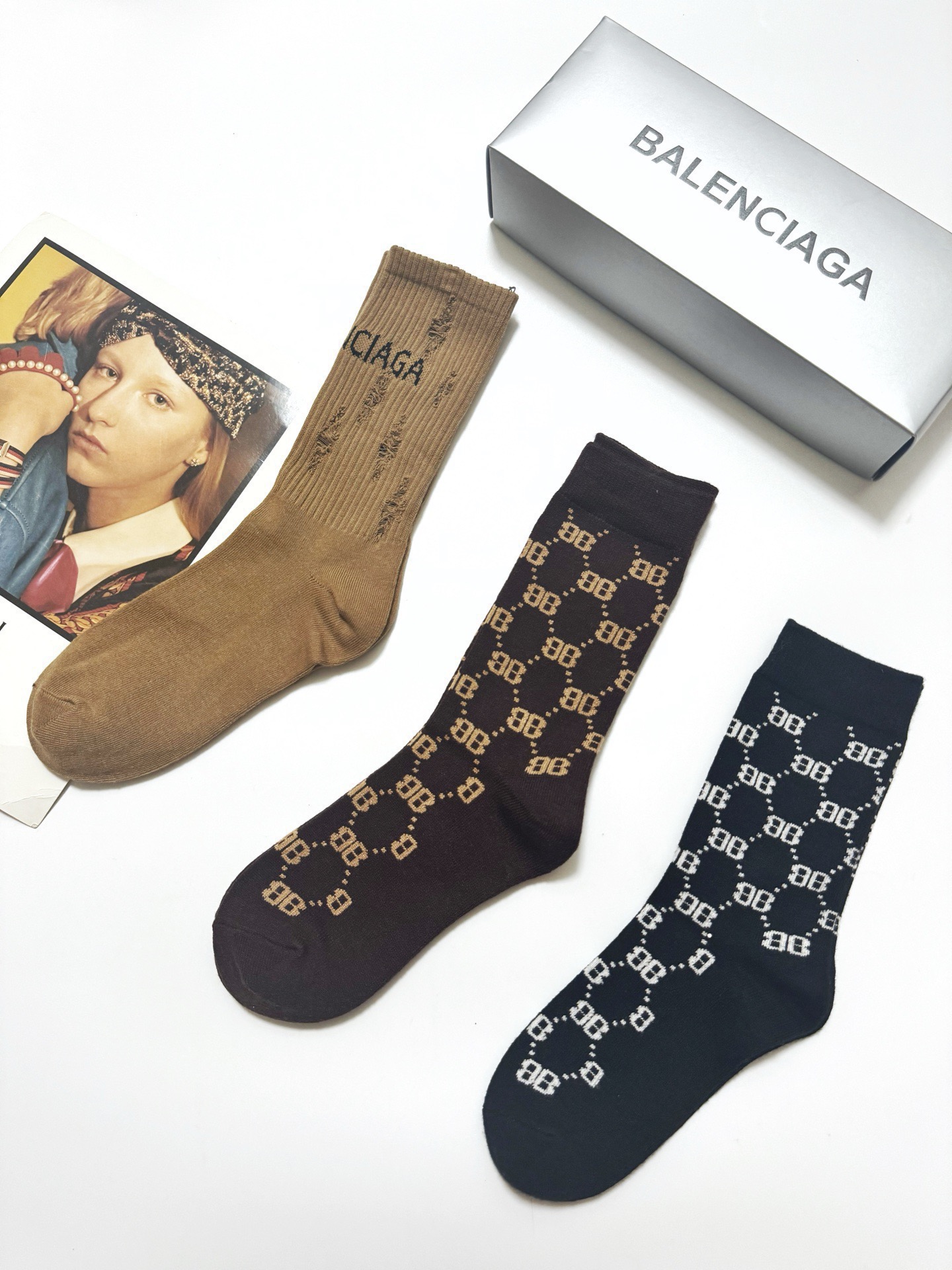 配包装🌟【一盒3双】🌟巴黎世家 balenciaga 经典字母logo 纯棉/羊绒混纺 中筒袜 🌟ins