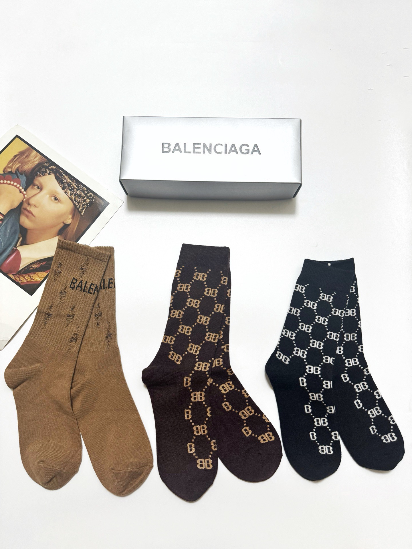 配包装🌟【一盒3双】🌟巴黎世家 balenciaga 经典字母logo 纯棉/羊绒混纺 中筒袜 🌟ins