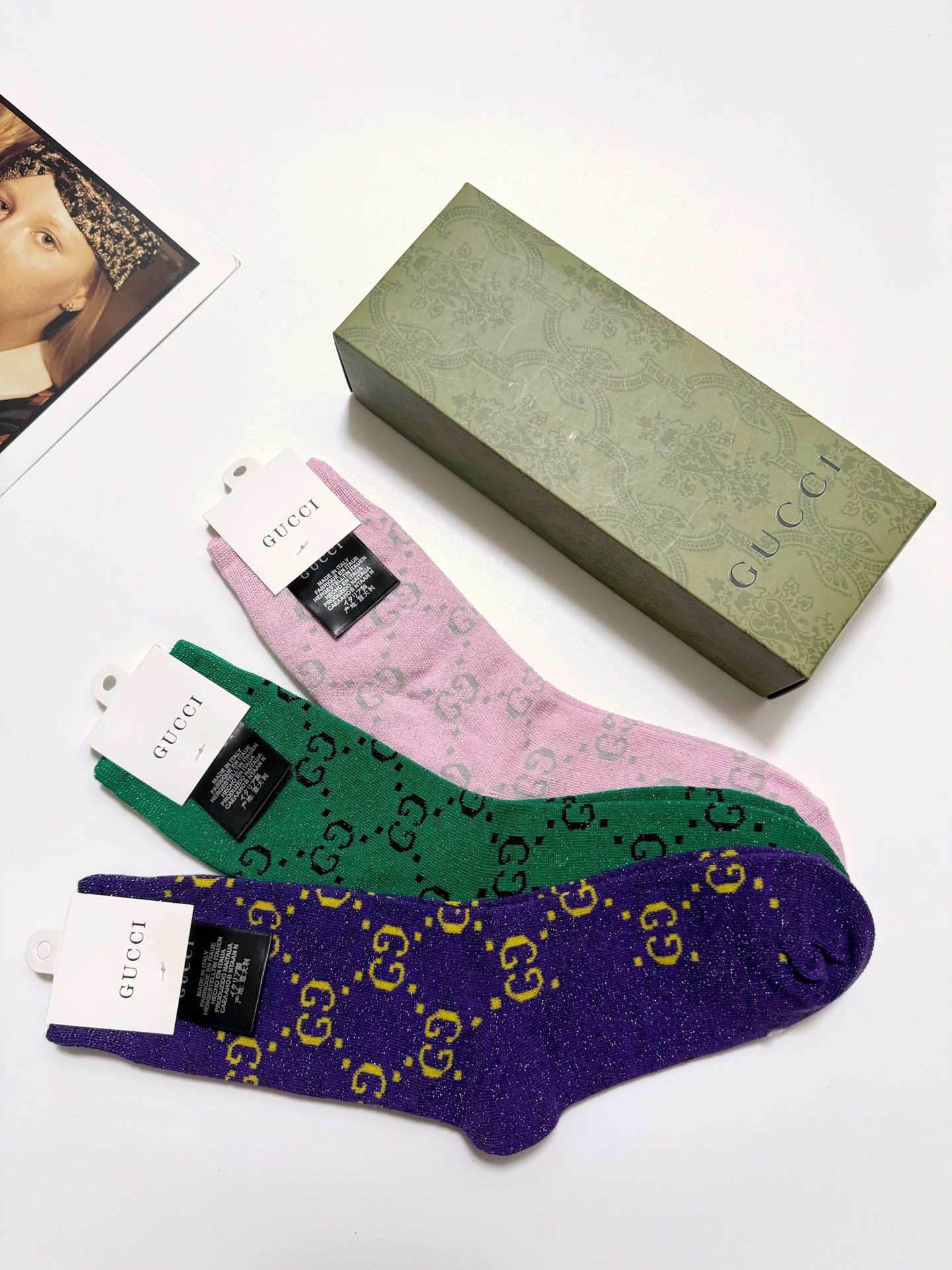 配包装🌟【一盒3双】🌟Gucci 古奇 爆款金银丝中筒袜 🔥双针 混纺金银丝材质，超完美结合，款式经典，