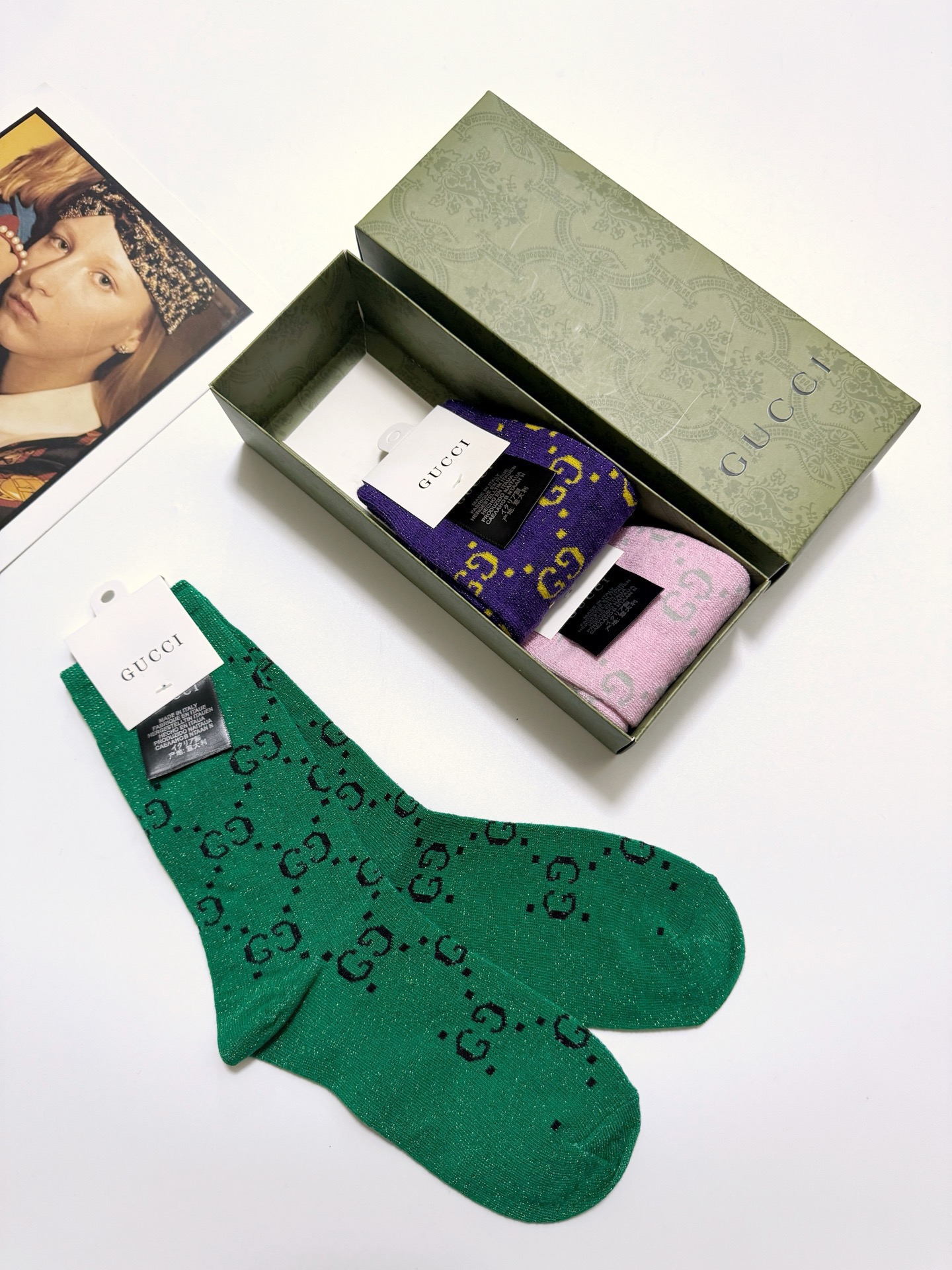 配包装🌟【一盒3双】🌟Gucci 古奇 爆款金银丝中筒袜 🔥双针 混纺金银丝材质，超完美结合，款式经典，