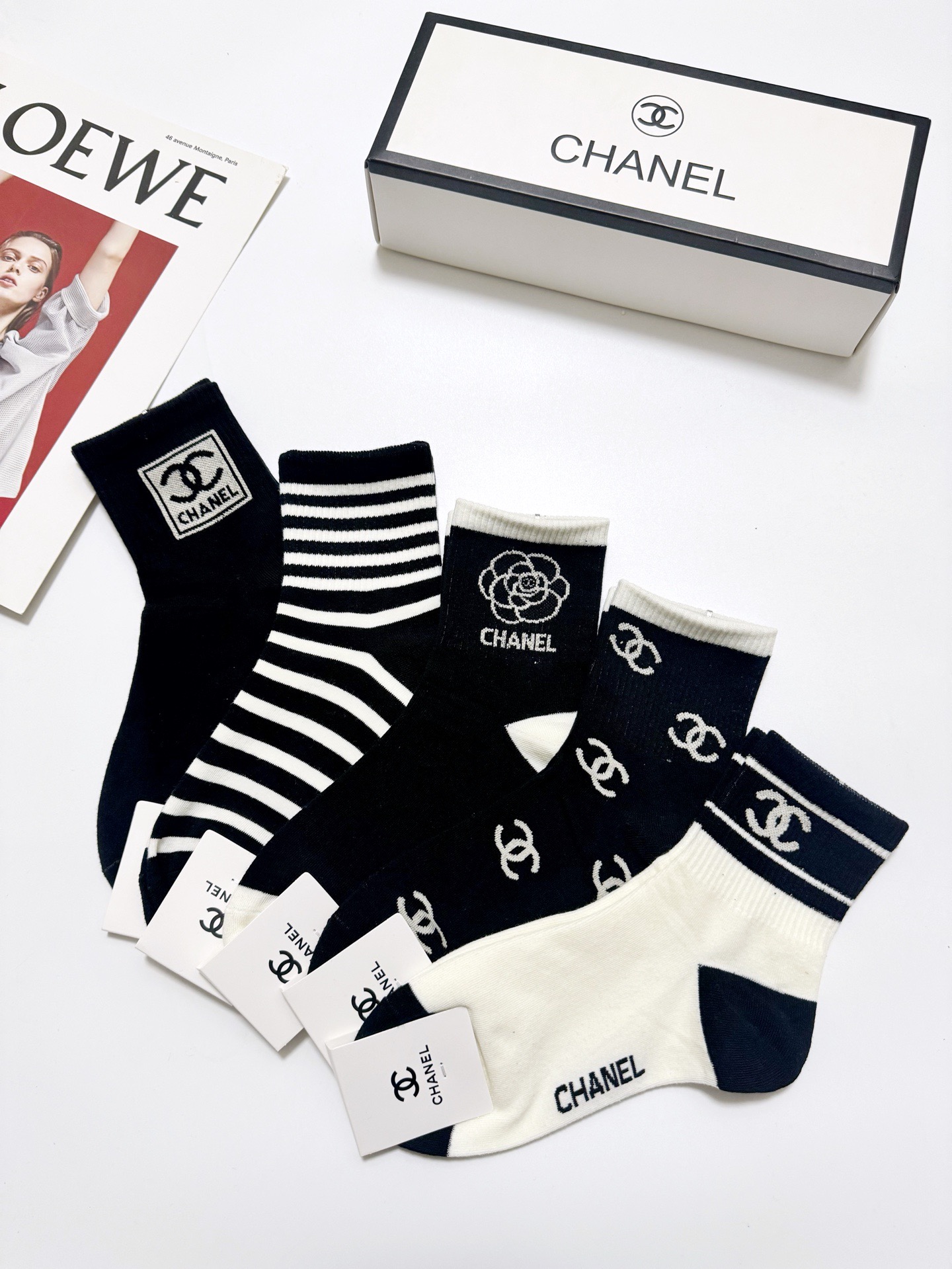 配包装🌟【一盒5 双】🌟Chanel 香奈儿 经典字母 logo短袜 ！纯棉面料软糯亲肤！🌟ins爆款！