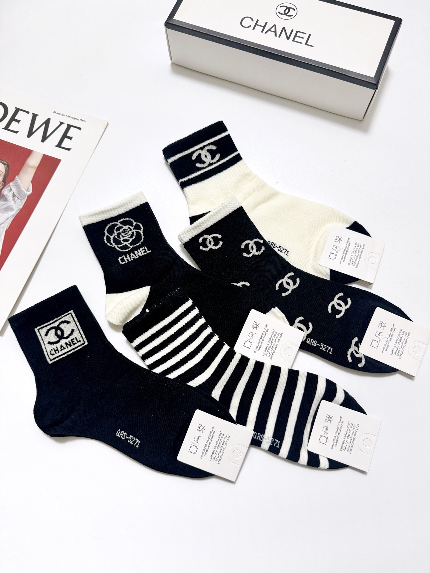配包装🌟【一盒5 双】🌟Chanel 香奈儿 经典字母 logo短袜 ！纯棉面料软糯亲肤！🌟ins爆款！