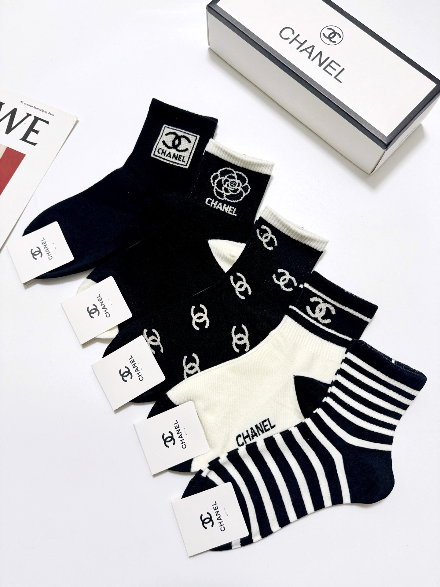 配包装🌟【一盒5 双】🌟Chanel 香奈儿 经典字母 logo短袜 ！纯棉面料软糯亲肤！🌟ins爆款！