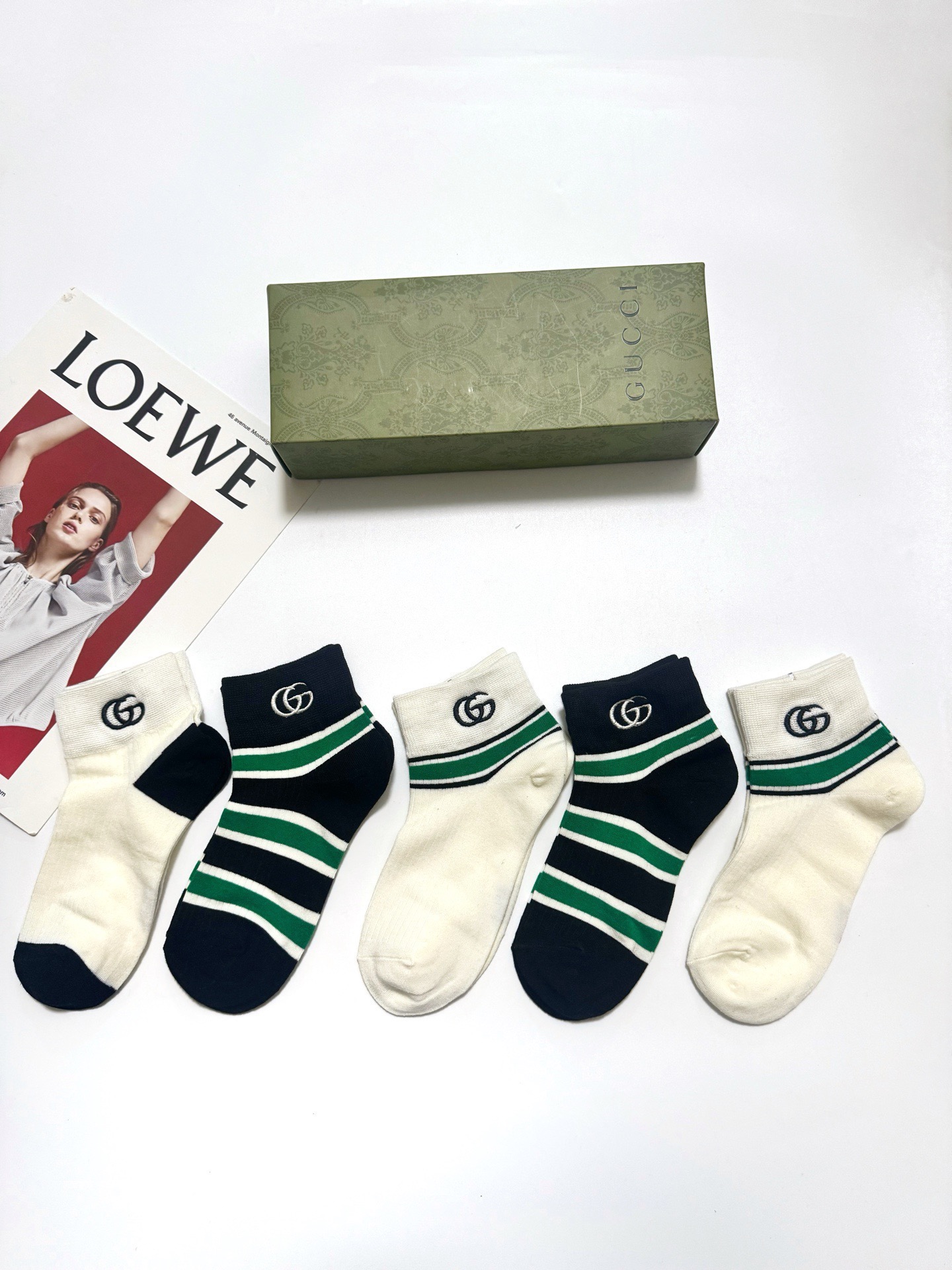 NO:719236,Comes with packaging [5 pairs in a box] Spring new Gucci Gucci classic embroidered letter logo pure cotton short socks, ins super popular calf socks, pure cotton fabric, a must-have for fashionistas, classic color matching, personalized fashion and versatile style, you deserve it Socks, stockings, socks, gucci, socks19860909配包装【一盒5 双】春季新款 古琦 Gucci 经典刺绣字母logo 纯棉短筒袜,ins超火爆小腿袜,纯棉面料,潮人必备 ,经典配色 个性时尚百搭款,你值得拥有哦袜子,丝袜,袜子,gucci,socks,accessory