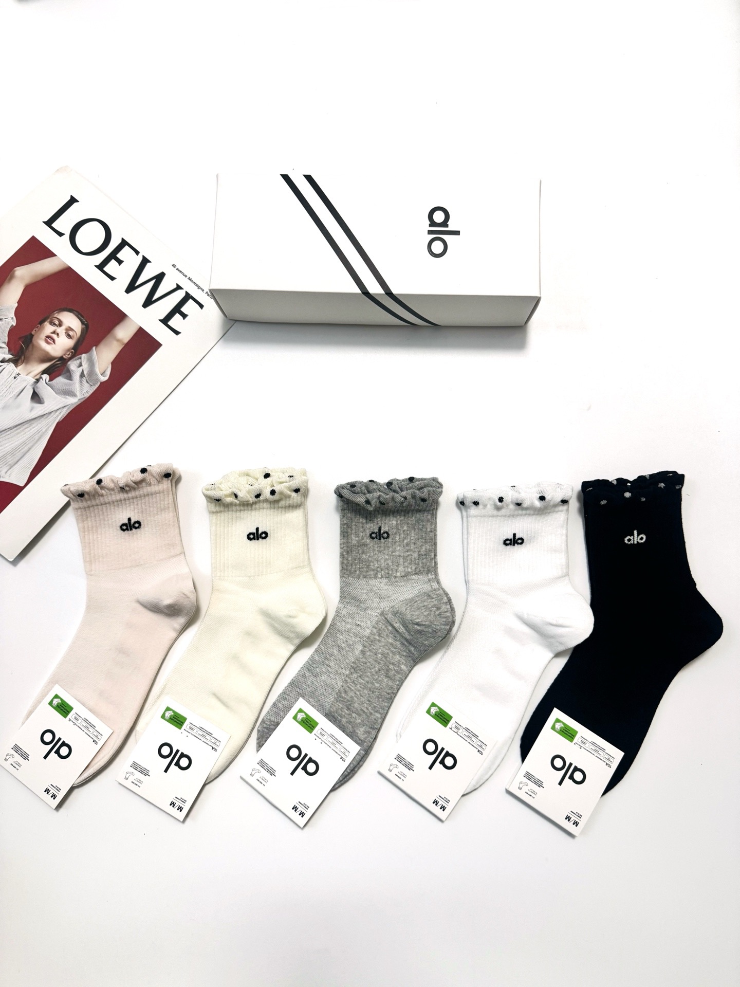 NO:766814,Comes with packaging [5 pairs in a box] alo classic letter logo, pure cotton, blended mesh, mid-calf socks, soft and skin-friendly, ins super popular color, a must-have for trendsetters, personalized, fashionable and versatile, you deserve it Socks, stockings, socks, socks19860909配包装【一盒5 双】 alo经典字母logo 纯棉 混纺网面 中筒袜,软糯亲肤,ins超火爆配色 ,潮人必备 ,个性时尚百搭款,你值得拥有哦 袜子,丝袜,袜子,socks,accessory