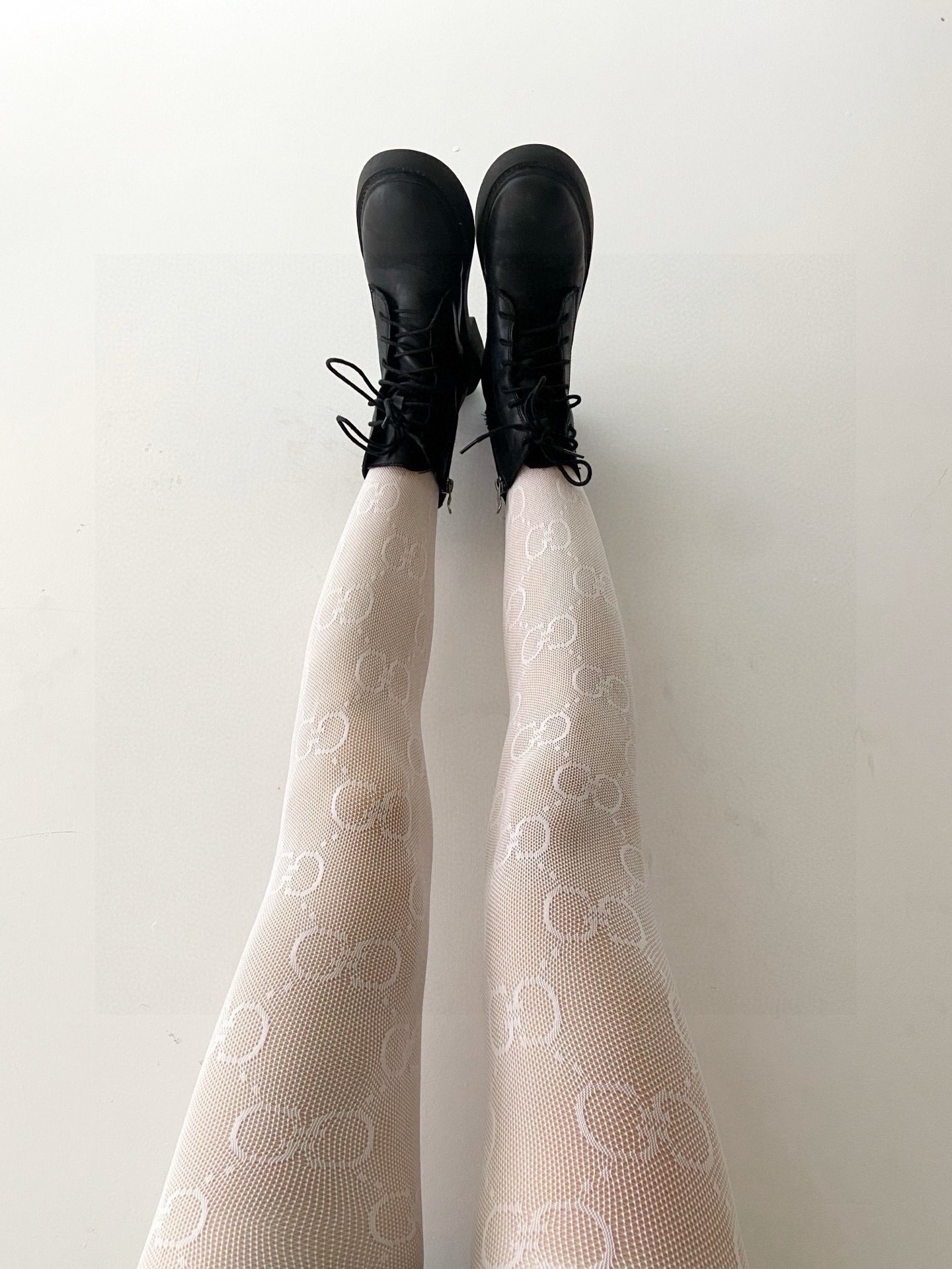 。配包装【一盒一双】🌟Gucci爆款大双G字母网袜 🌟对版高货！【腰部带logo】好看到爆炸 ，欧美大牌