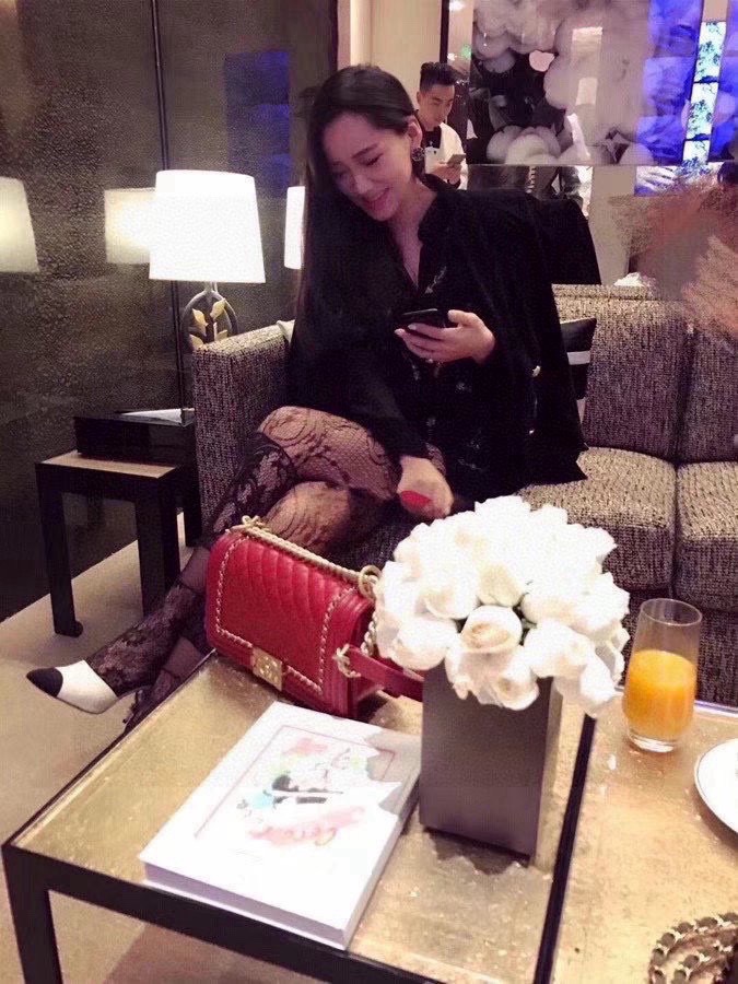 。配包装【一盒一双】🌟Chanel 香奈儿性感魅惑网袜 🌟对版高货！好看到爆炸 ，欧美大牌丝袜🔥🌟潮人秋