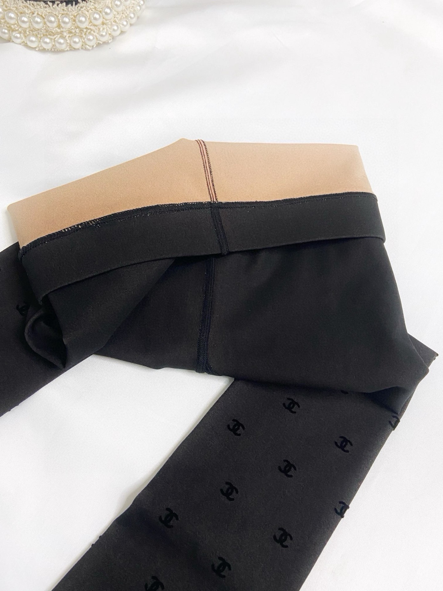 配包装🌟【一盒一双】🌟Chanel 香奈儿 ins爆款，秋冬加厚双C植绒加厚丝袜 连裤袜🌟对版高货！超大