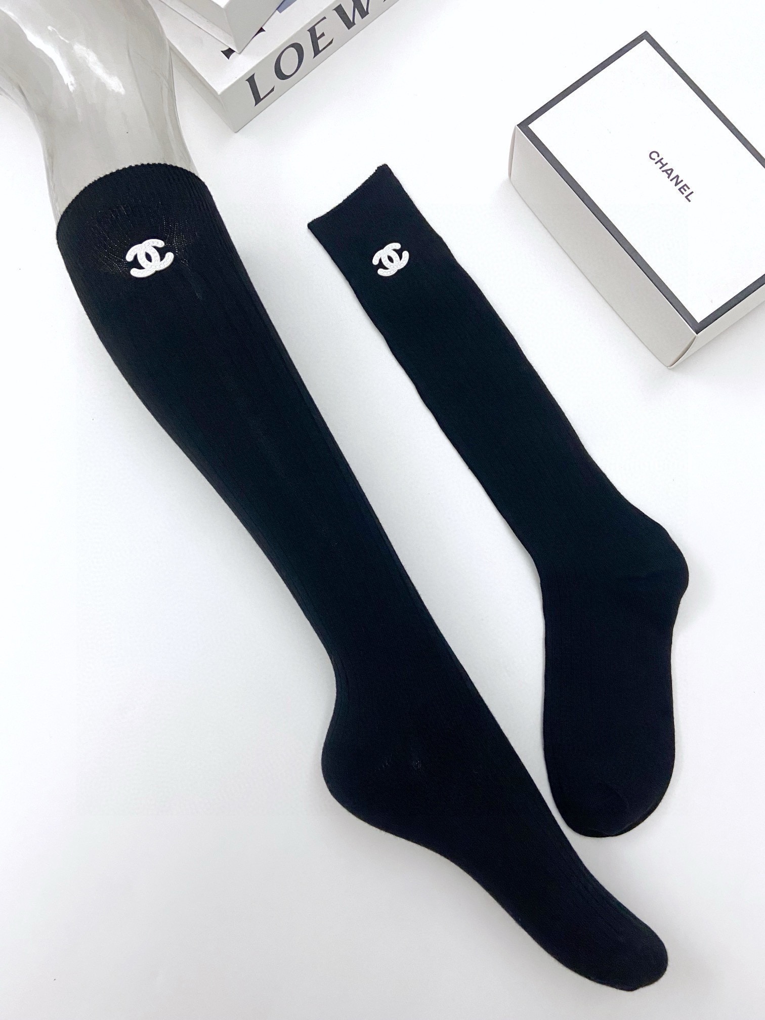 配包装🌟【一盒一双】🌟Chanel 香奈儿 经典双C 字母logo 纯棉长筒袜 小腿袜 🌟ins爆款！专