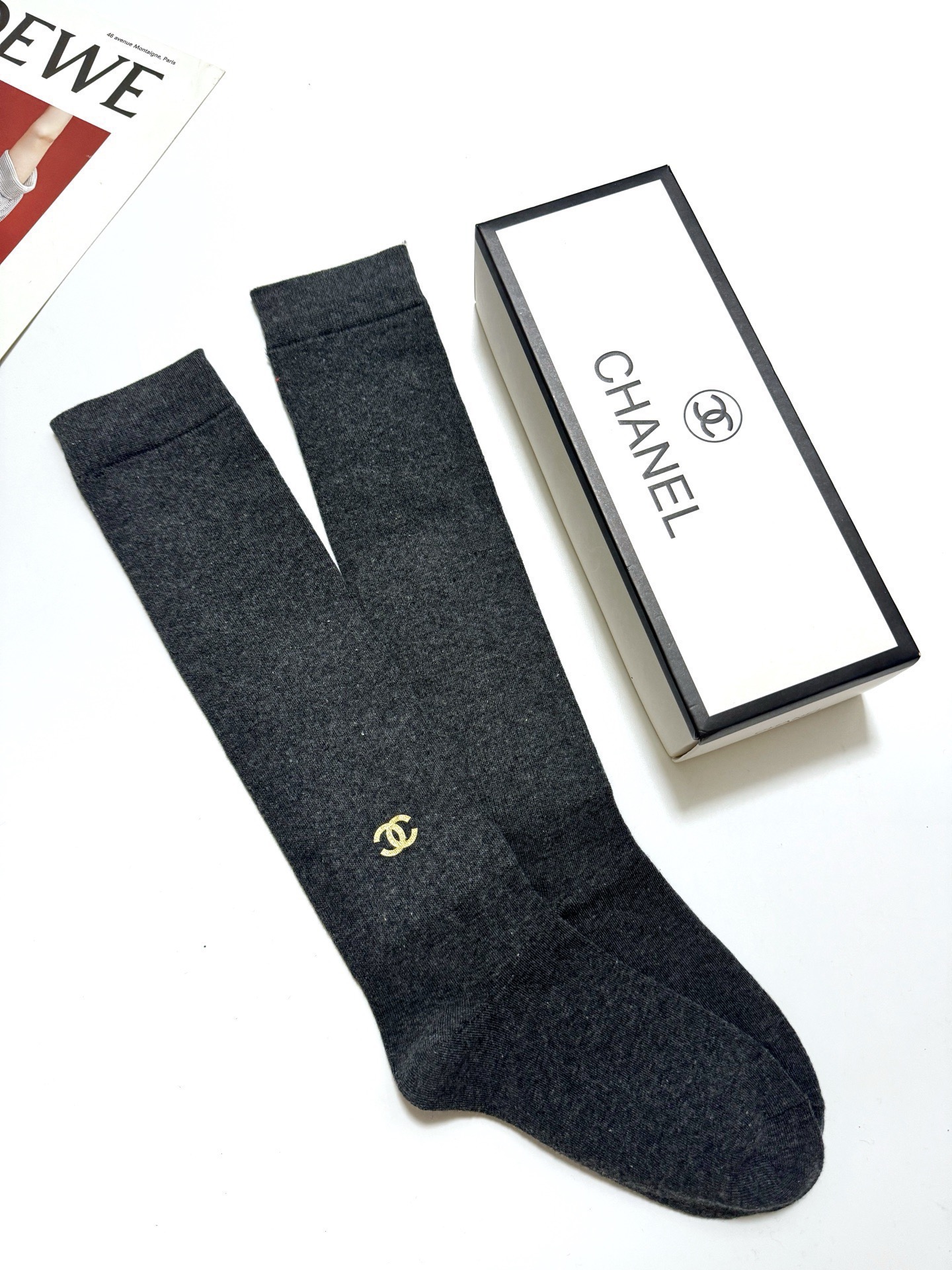 配包装🌟【一盒一双】🌟Chanel 香奈儿 经典双C字母logo纯棉长筒袜 小腿袜🌟ins爆款！专柜在售