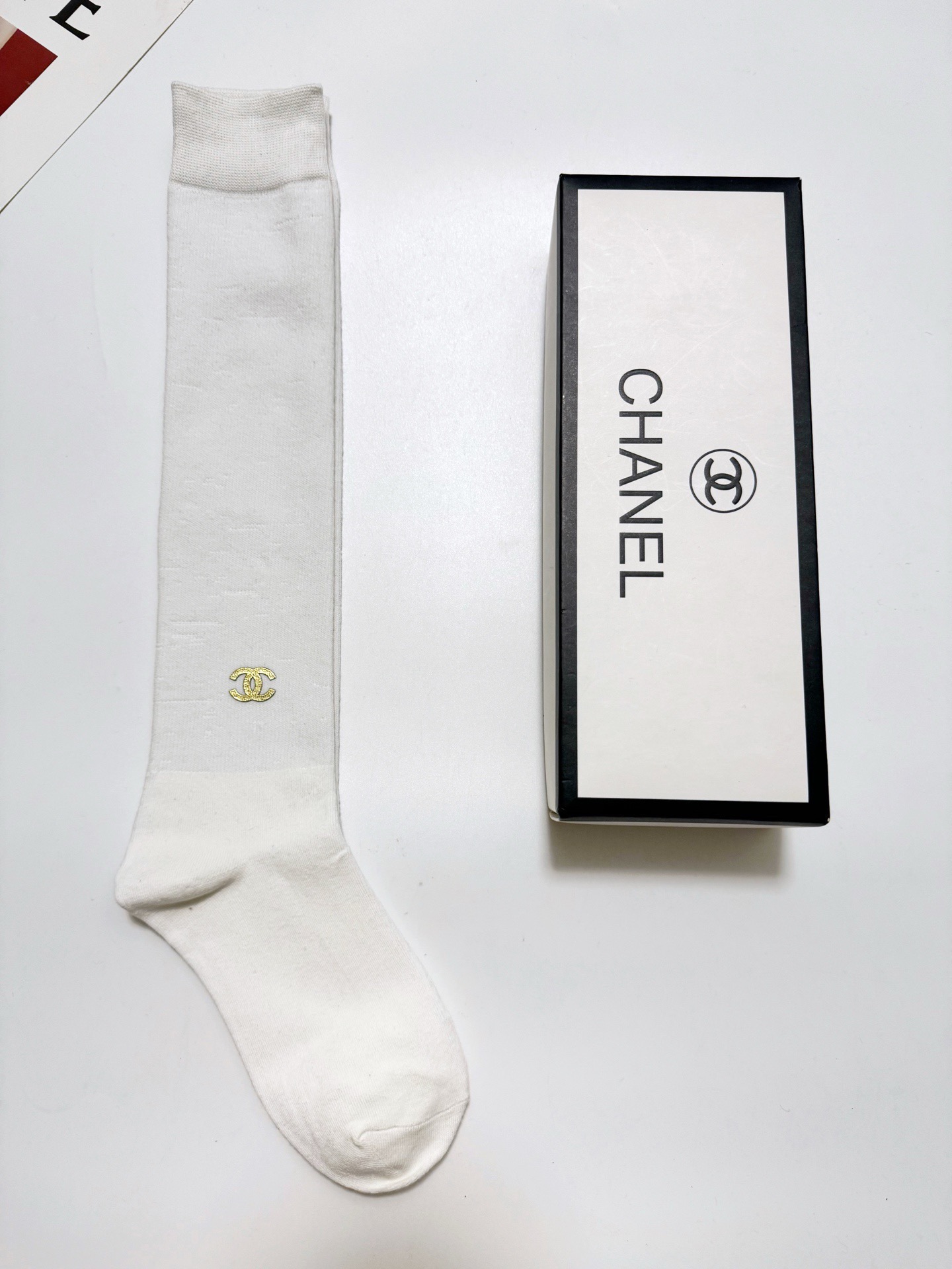 配包装🌟【一盒一双】🌟Chanel 香奈儿 经典双C字母logo纯棉长筒袜 小腿袜🌟ins爆款！专柜在售