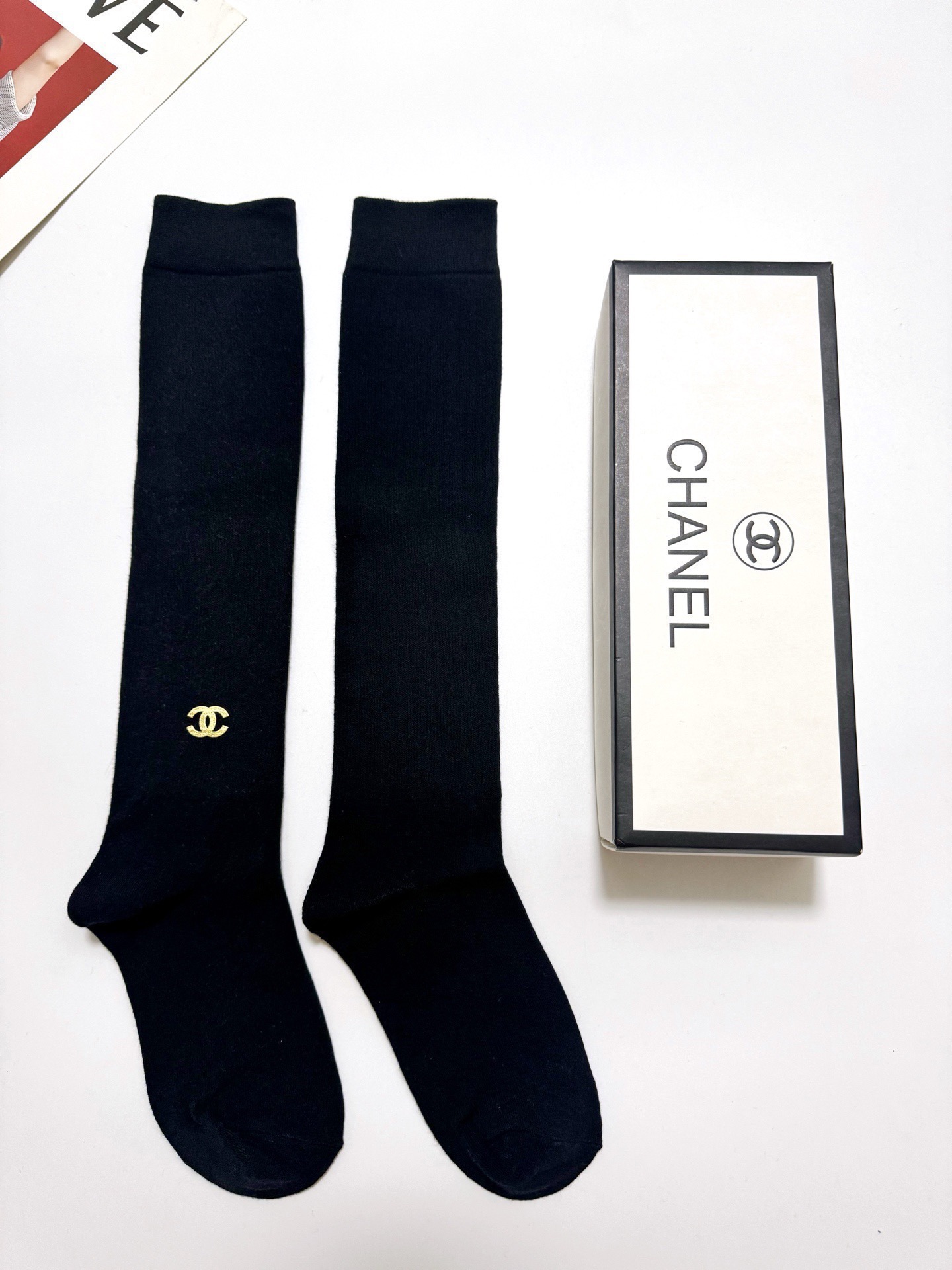 配包装🌟【一盒一双】🌟Chanel 香奈儿 经典双C字母logo纯棉长筒袜 小腿袜🌟ins爆款！专柜在售