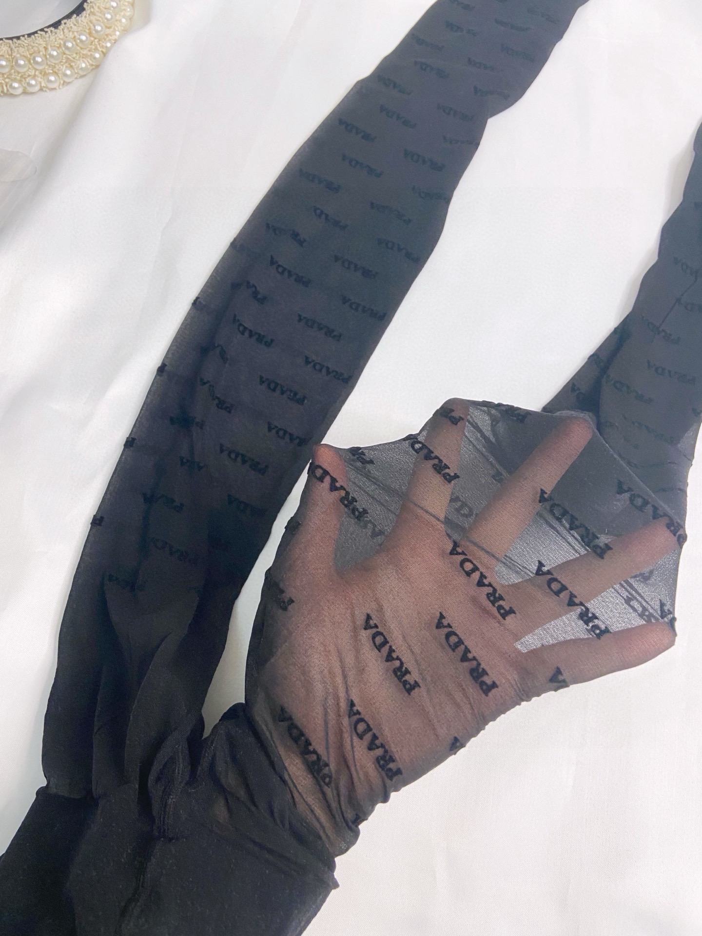 配包装【一盒一双】🌟Prada 普拉达经典植绒字母丝袜 🌟好看到爆炸 ，欧美大牌丝袜🔥一比一高版本制作，