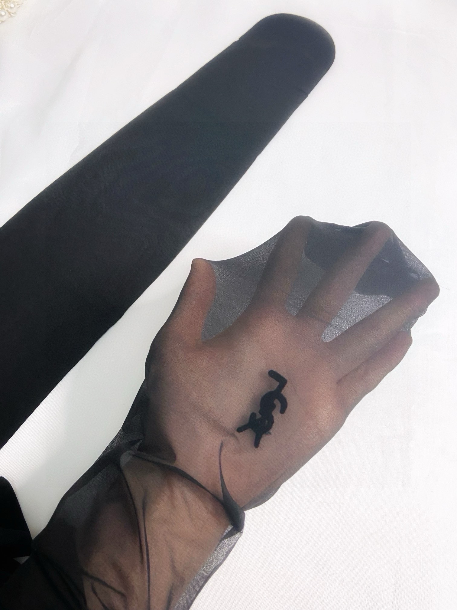 配包装【一盒一双】🌟Saint Laurent#圣罗兰经典植绒YSL字母丝袜 🌟Rose同款🌟超多明星带