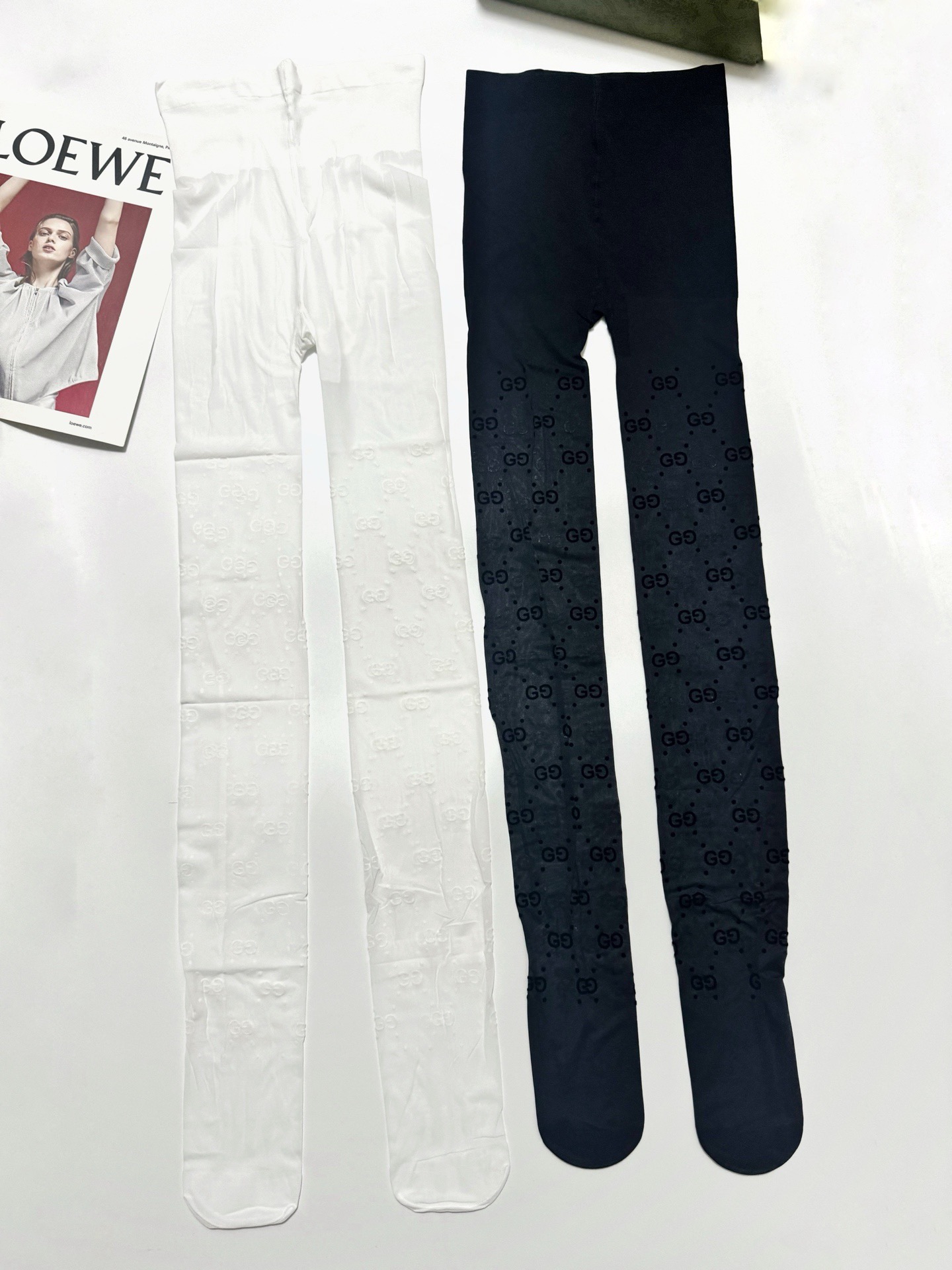 。配包装【一盒一双】🌟Gucci古奇爆款双G字母植绒丝袜 🌟好看到爆炸 ，欧美大牌丝袜🔥🌟潮人秋冬必备单