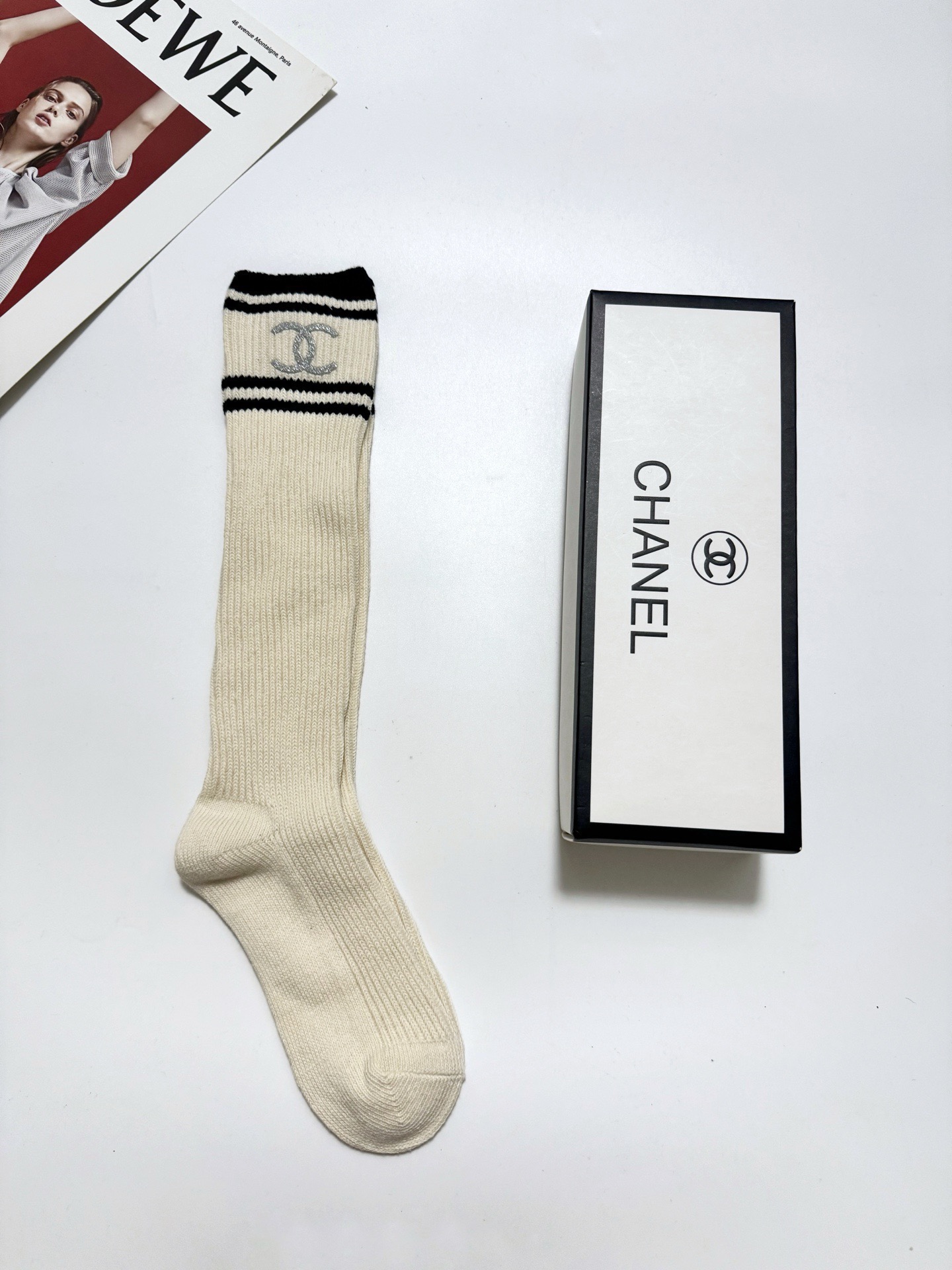 配包装🌟【一盒一双】🌟Chanel 香奈儿 经典双C字母logo纯棉长筒袜 小腿袜🌟ins爆款！专柜在售