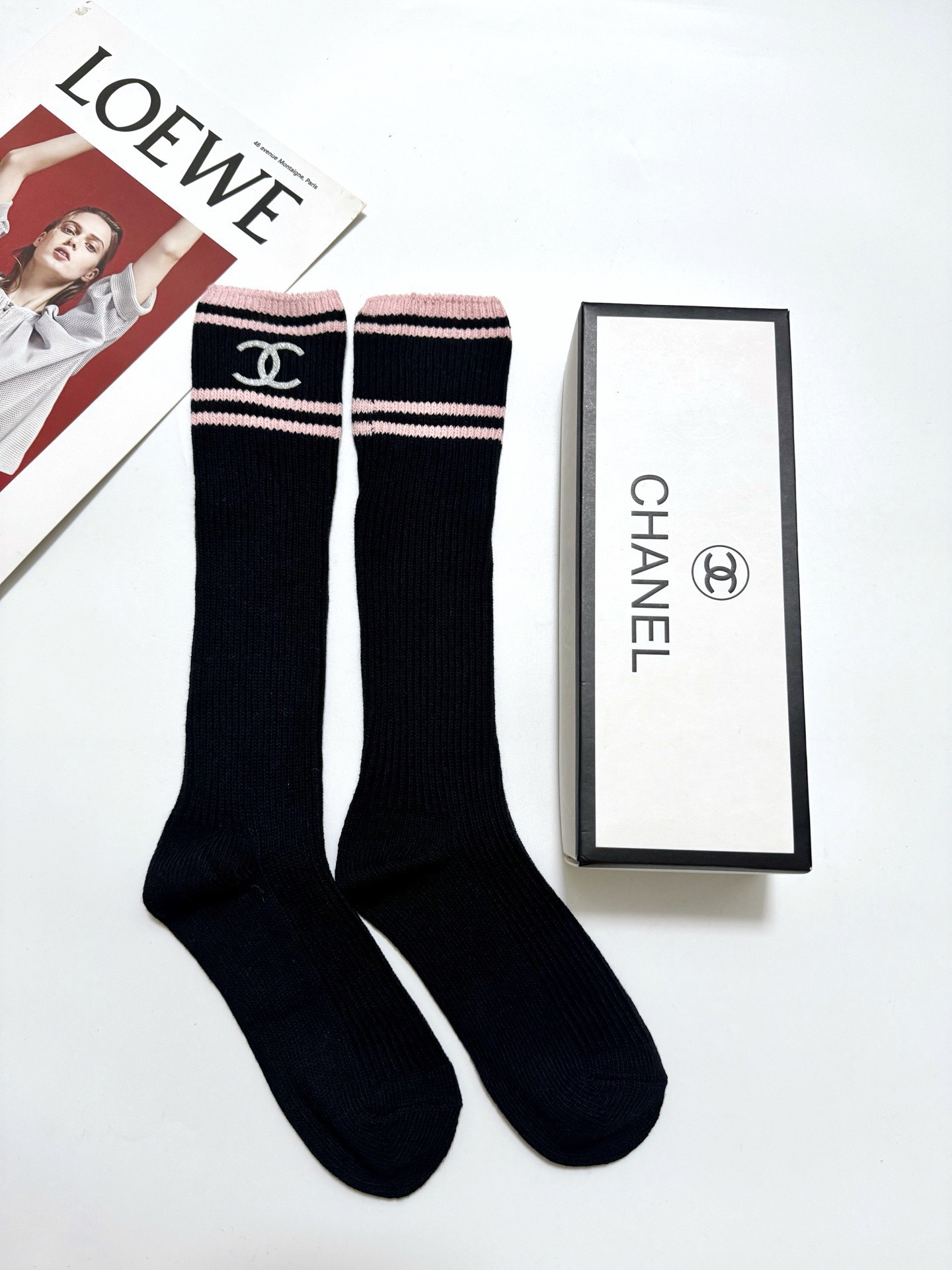 配包装🌟【一盒一双】🌟Chanel 香奈儿 经典双C字母logo纯棉长筒袜 小腿袜🌟ins爆款！专柜在售