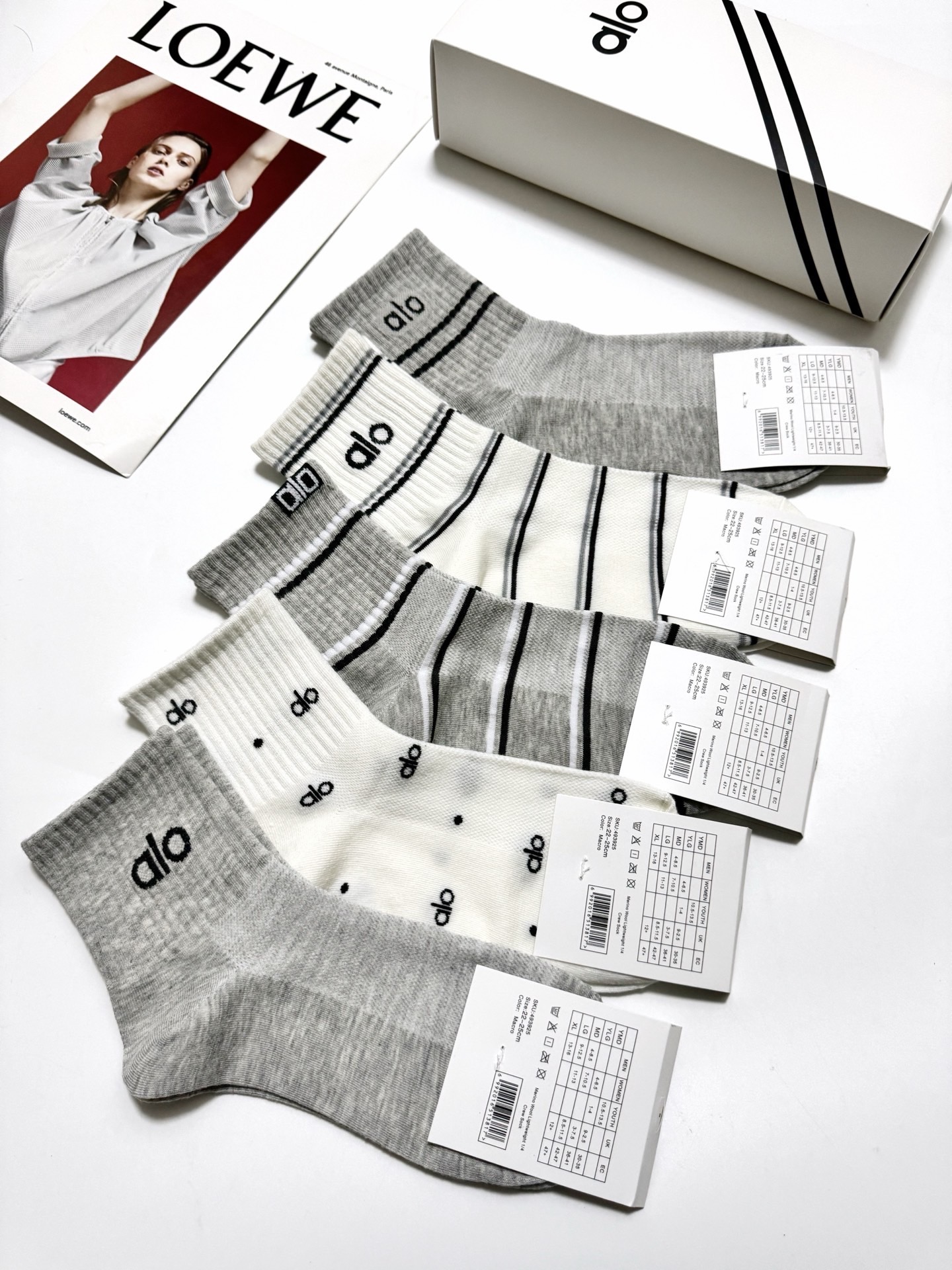 配包装🌟【一盒5 双】 🌟alo经典字母logo 纯棉 混纺网面 中筒袜 ，软糯亲肤，ins超火爆配色 