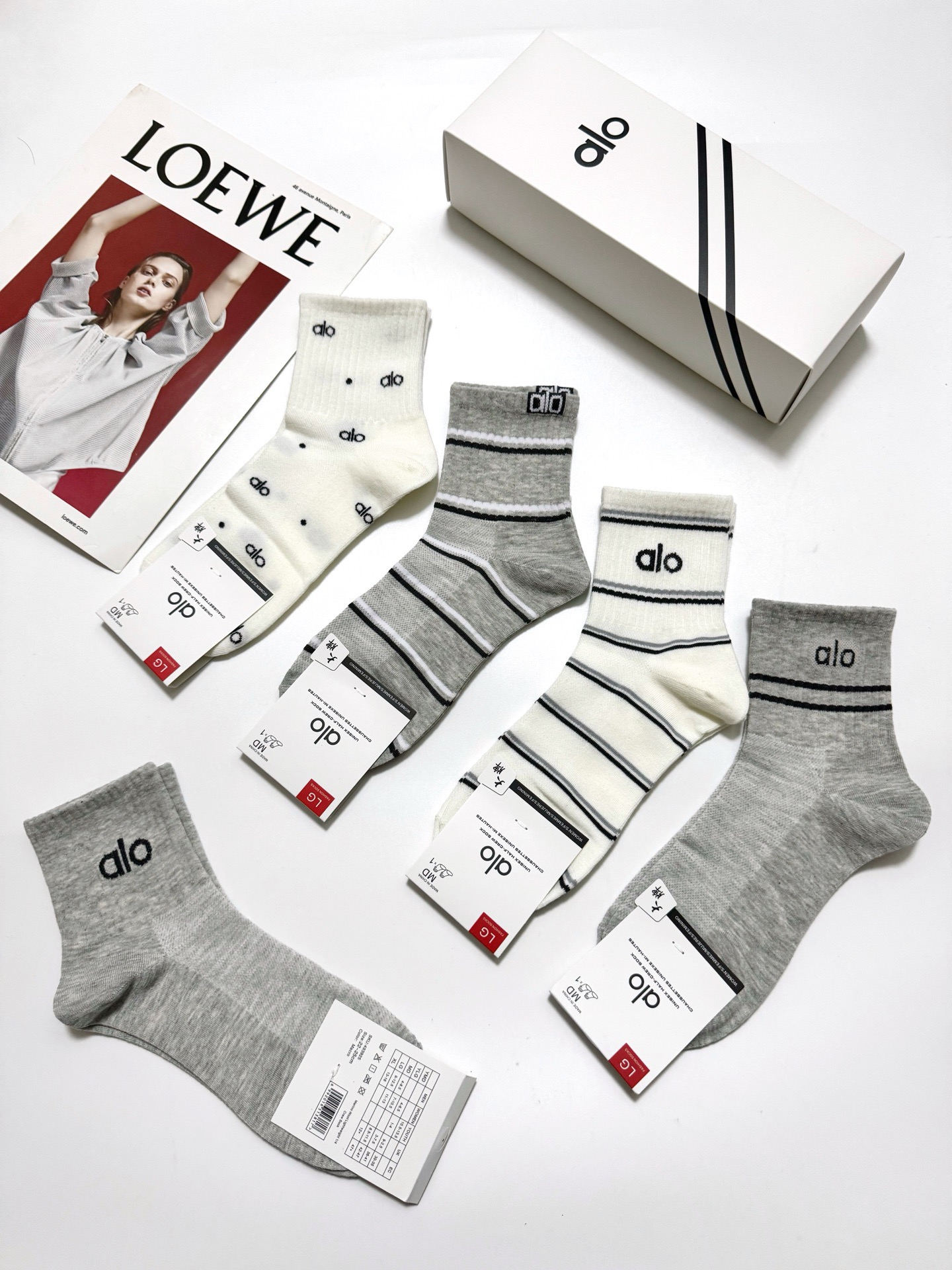 配包装🌟【一盒5 双】 🌟alo经典字母logo 纯棉 混纺网面 中筒袜 ，软糯亲肤，ins超火爆配色 