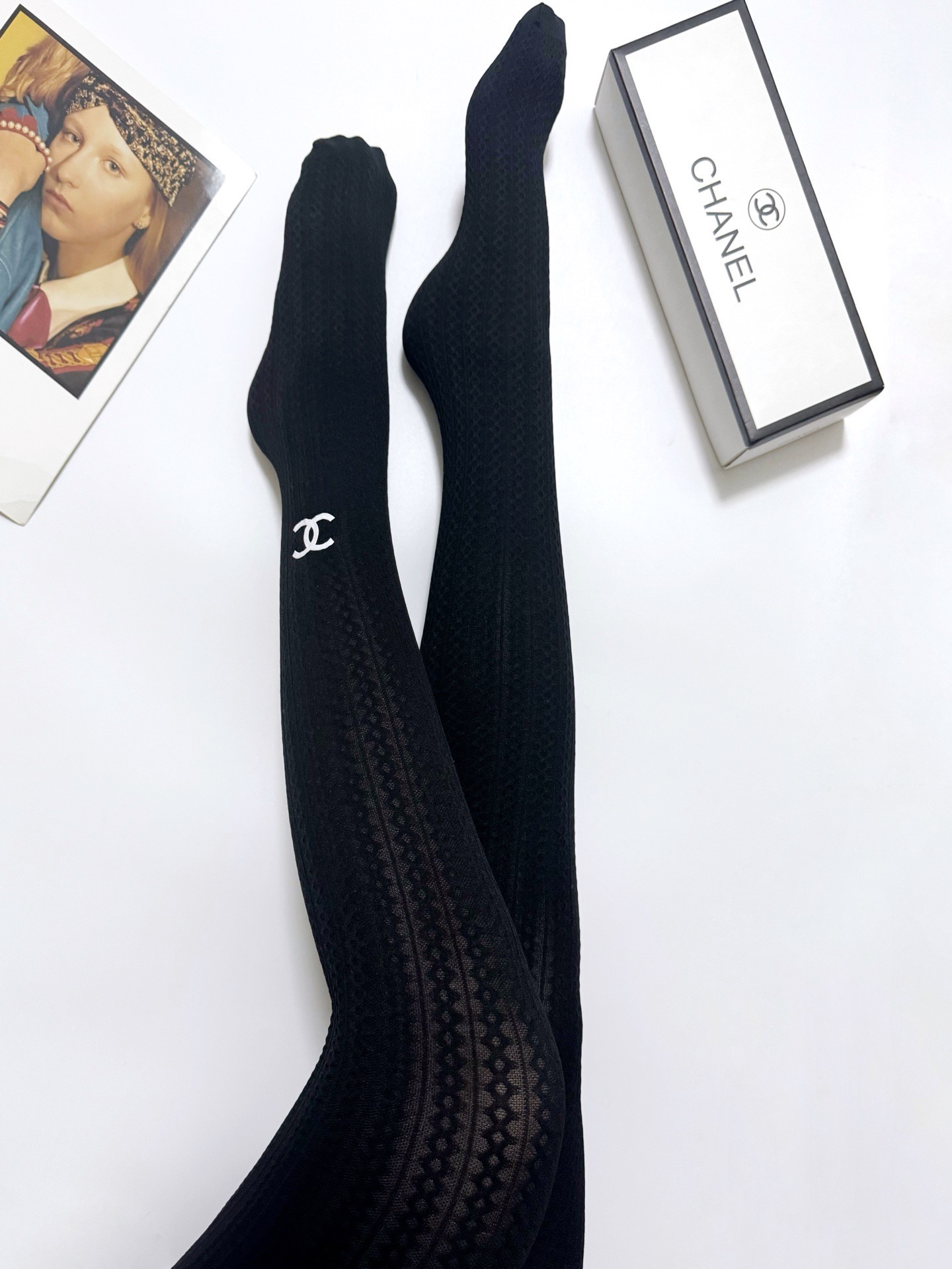 配包装🌟【一盒一双】🌟Chanel 香奈儿 爆款麻花纹 双C 字母 打底裤袜 🌟好看到爆炸 欧美大牌天鹅