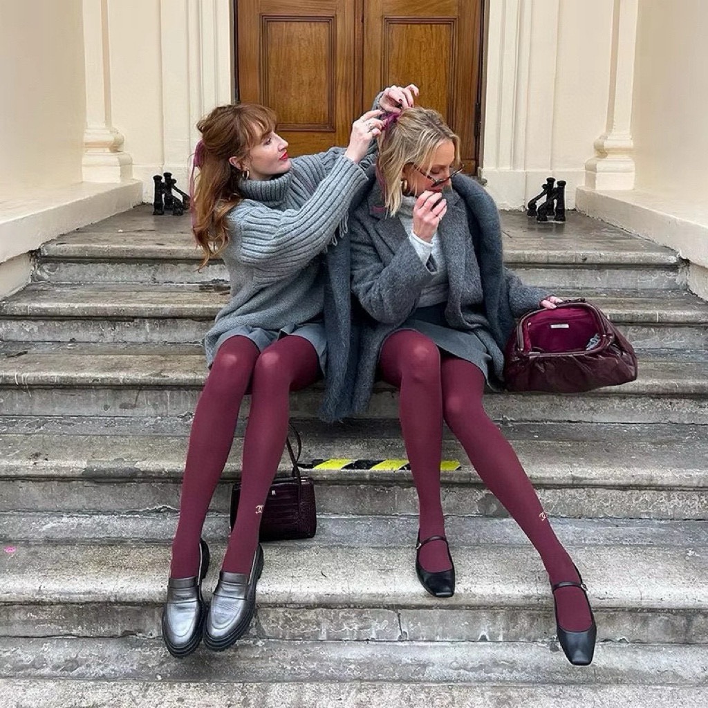 配包装【一盒一双】🌟Chanel香奈儿 双C 字母丝袜 🌟好看到爆炸 ，欧美大牌丝袜🔥一比一高版本制作，