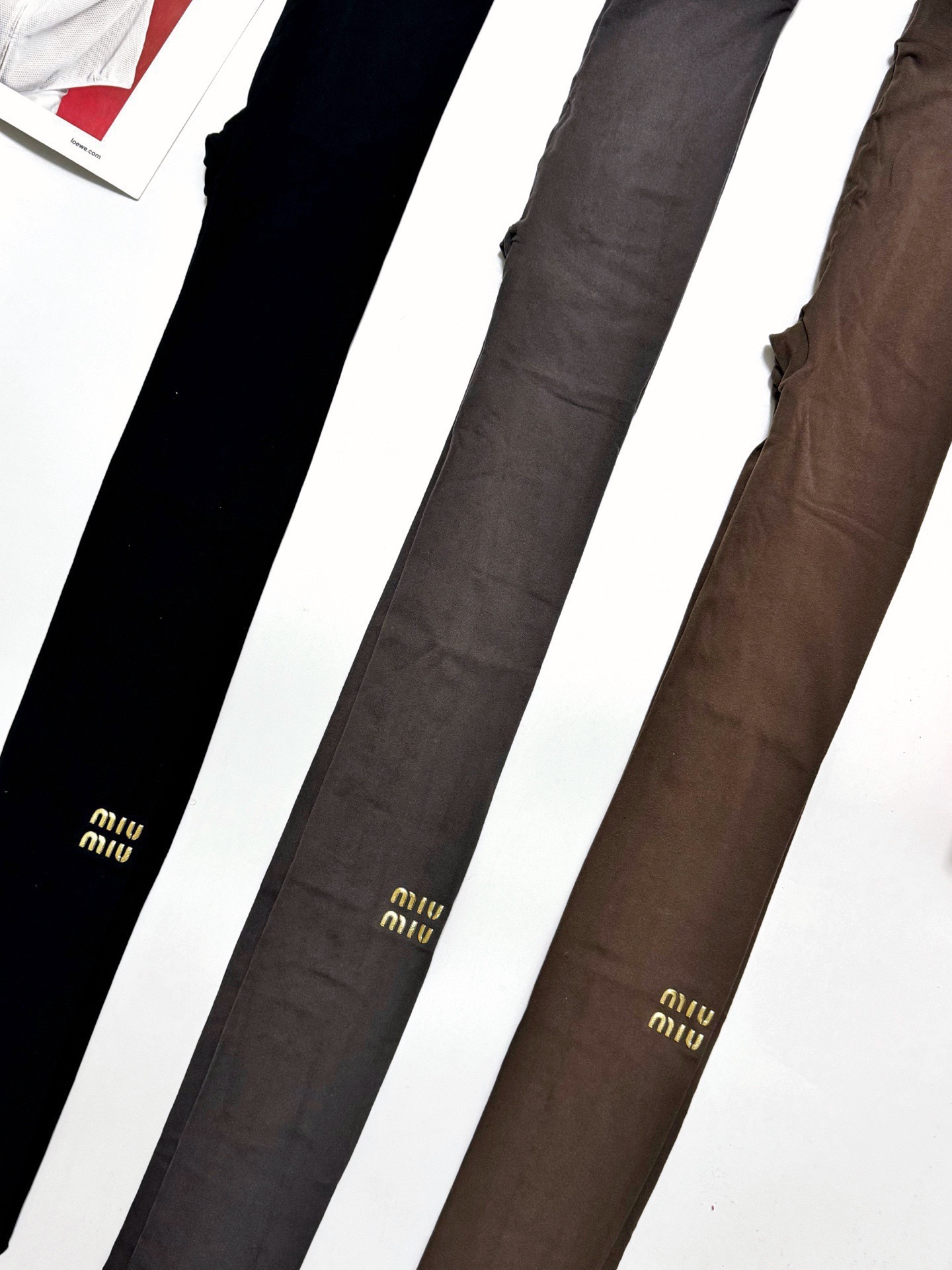 配包装🌟【一盒一双】🌟缪缪 miumiu 爆款字母 丝袜 🌟好看到爆炸 欧美大牌丝袜 连裤袜 🔥🌟潮人必