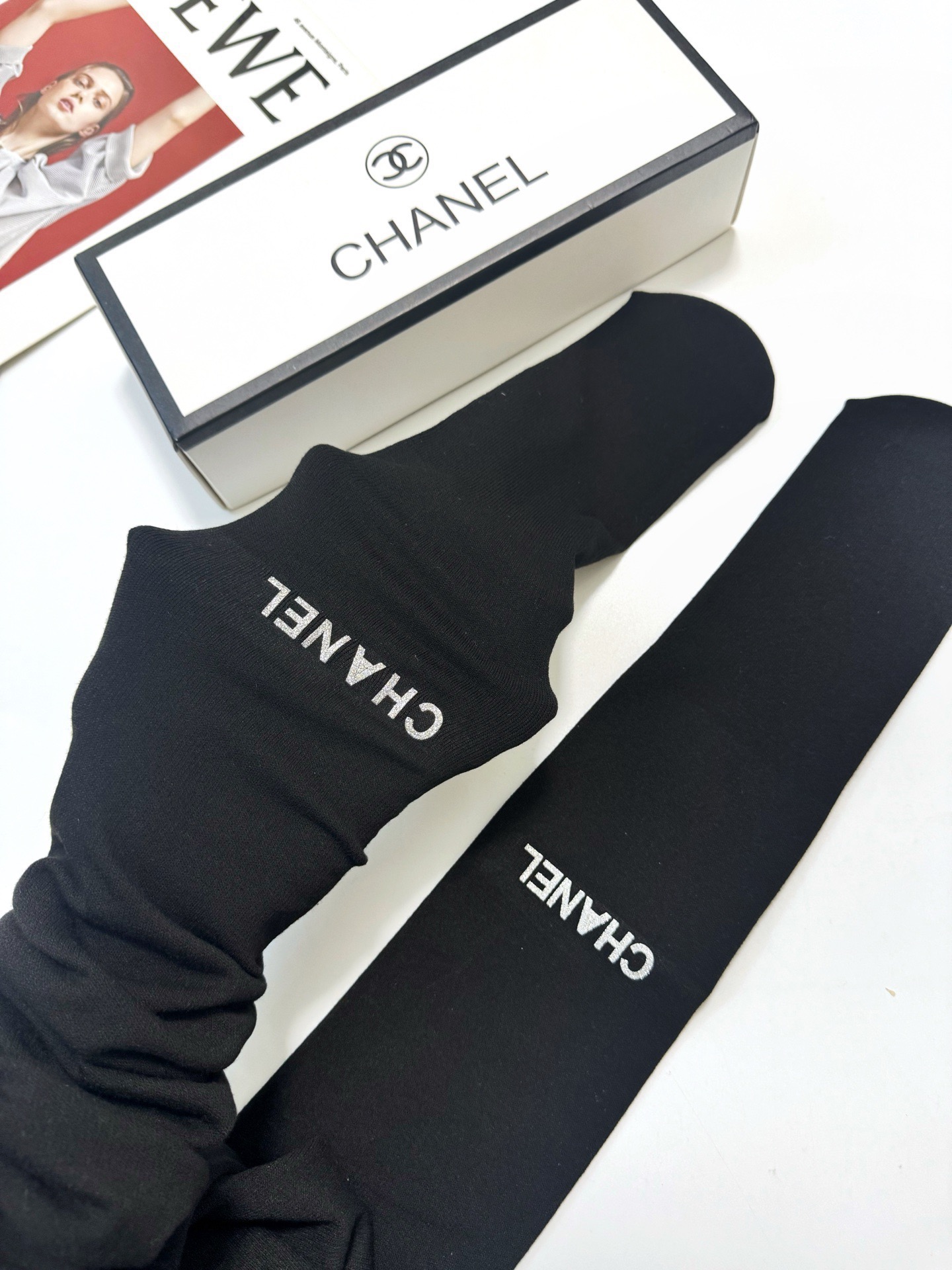 【加厚款】 配包装🌟【一盒一双】🌟Chanel 香奈儿 ins爆款，加厚加绒连裤袜 ，🌟对版高货！超大弹