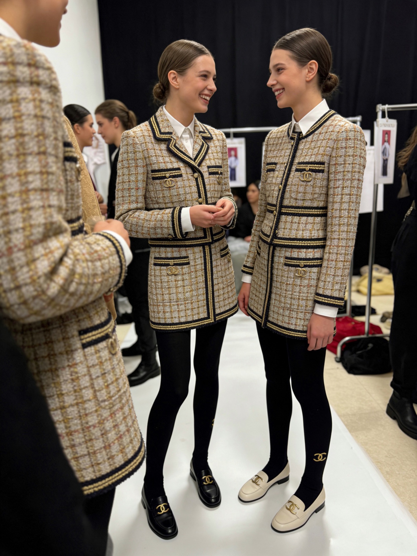 配包装🌟【一盒一双】（不加绒）🌟Chanel 香奈儿 ins爆款连裤袜 ，🌟对版高货！超大弹力。150g