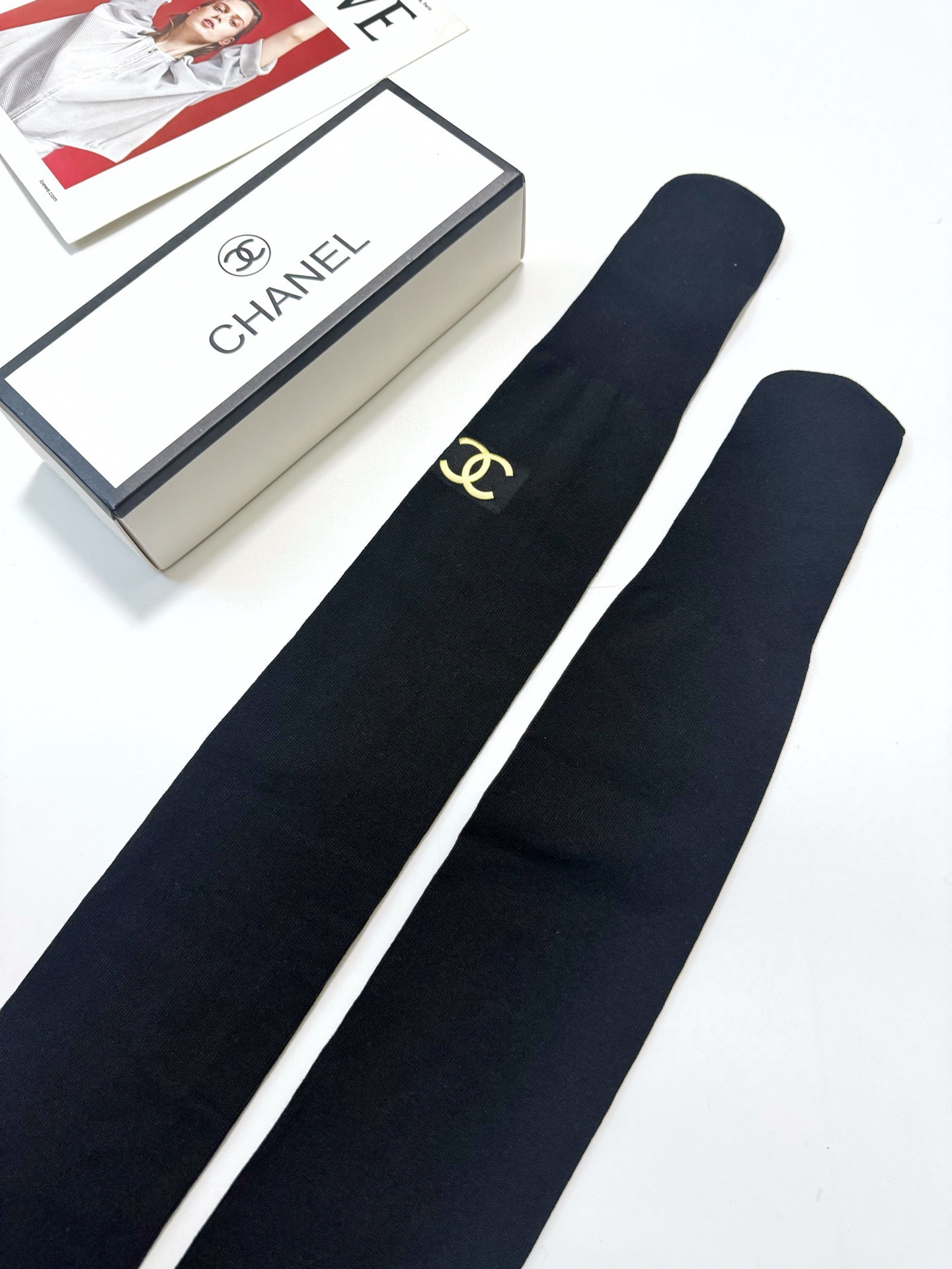 配包装🌟【一盒一双】（不加绒）🌟Chanel 香奈儿 ins爆款连裤袜 ，🌟对版高货！超大弹力。150g