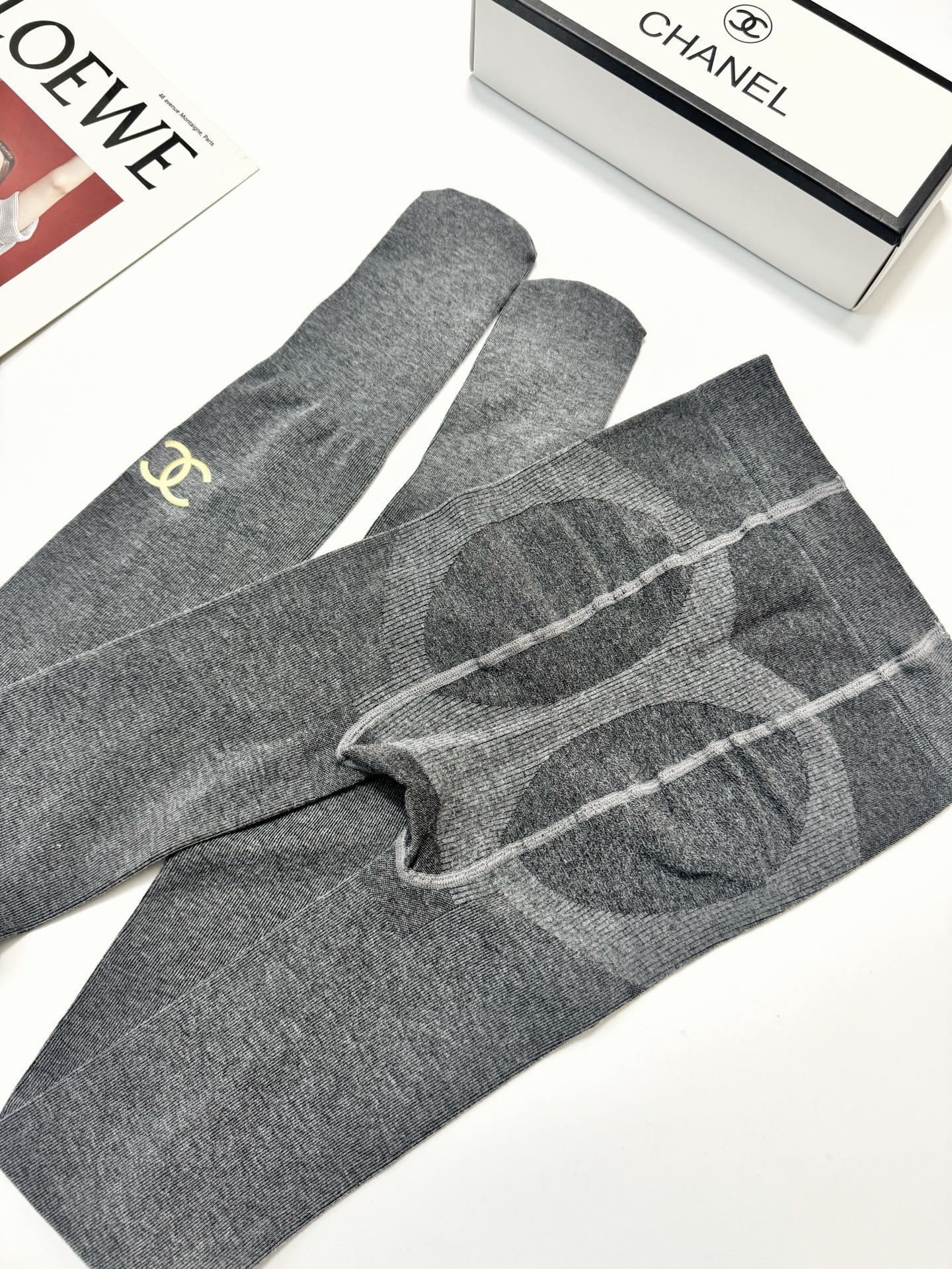 配包装🌟【一盒一双】（不加绒）🌟Chanel 香奈儿 ins爆款连裤袜 ，🌟对版高货！超大弹力。150g
