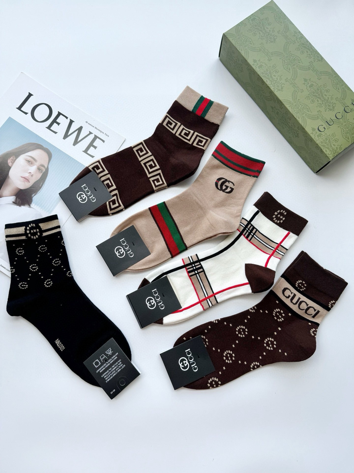 配包装🌟【一盒5 双】 🌟Gucci 古琦 经典字母logo 纯棉短筒袜 ，男女同款 ，ins超火爆短袜