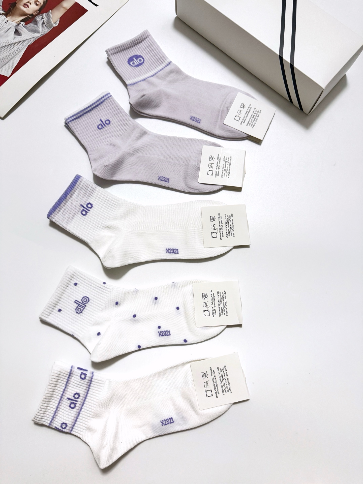 配包装🌟【一盒5 双】 🌟alo 经典字母logo纯棉短袜 中筒袜 ，ins超火爆红人同款，精美纯棉 面