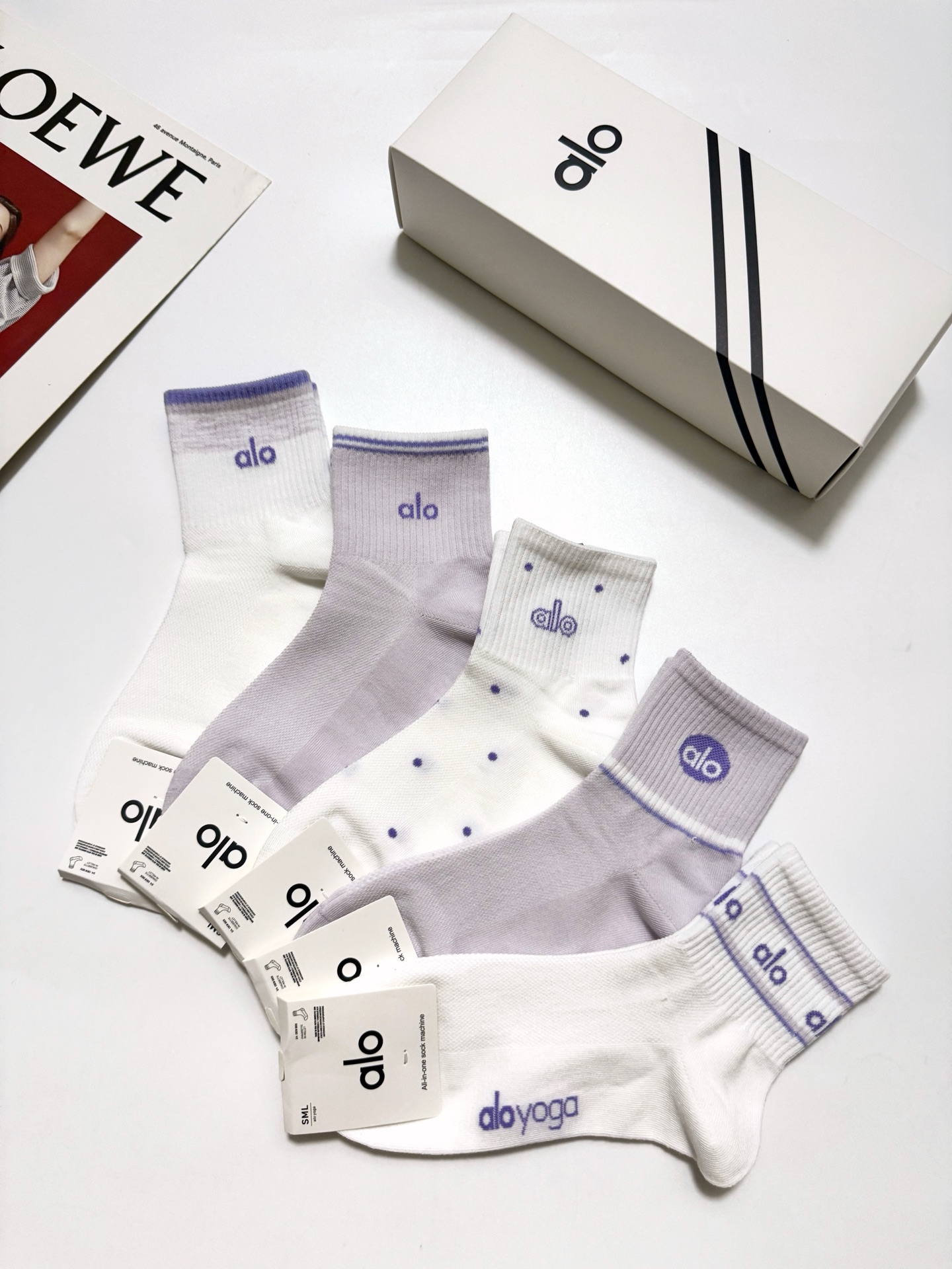 配包装🌟【一盒5 双】 🌟alo 经典字母logo纯棉短袜 中筒袜 ，ins超火爆红人同款，精美纯棉 面