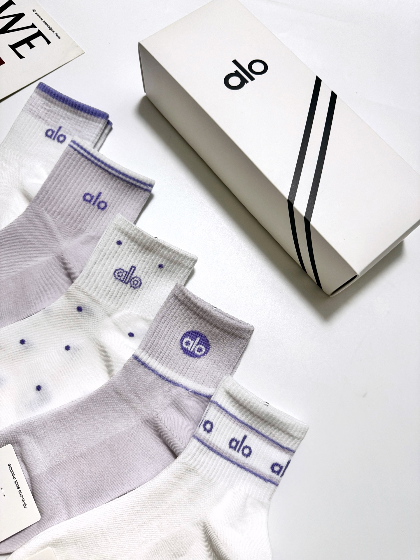 配包装🌟【一盒5 双】 🌟alo 经典字母logo纯棉短袜 中筒袜 ，ins超火爆红人同款，精美纯棉 面