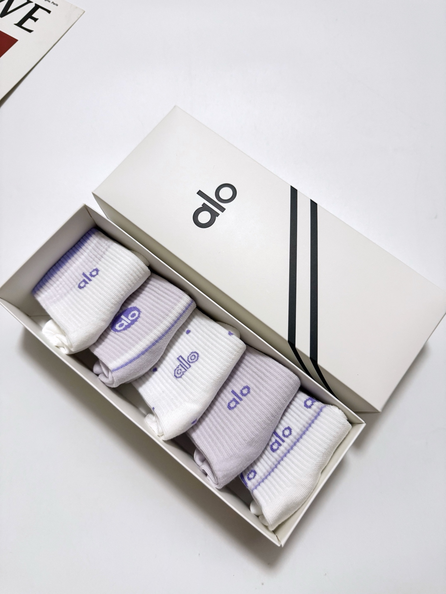 配包装🌟【一盒5 双】 🌟alo 经典字母logo纯棉短袜 中筒袜 ，ins超火爆红人同款，精美纯棉 面
