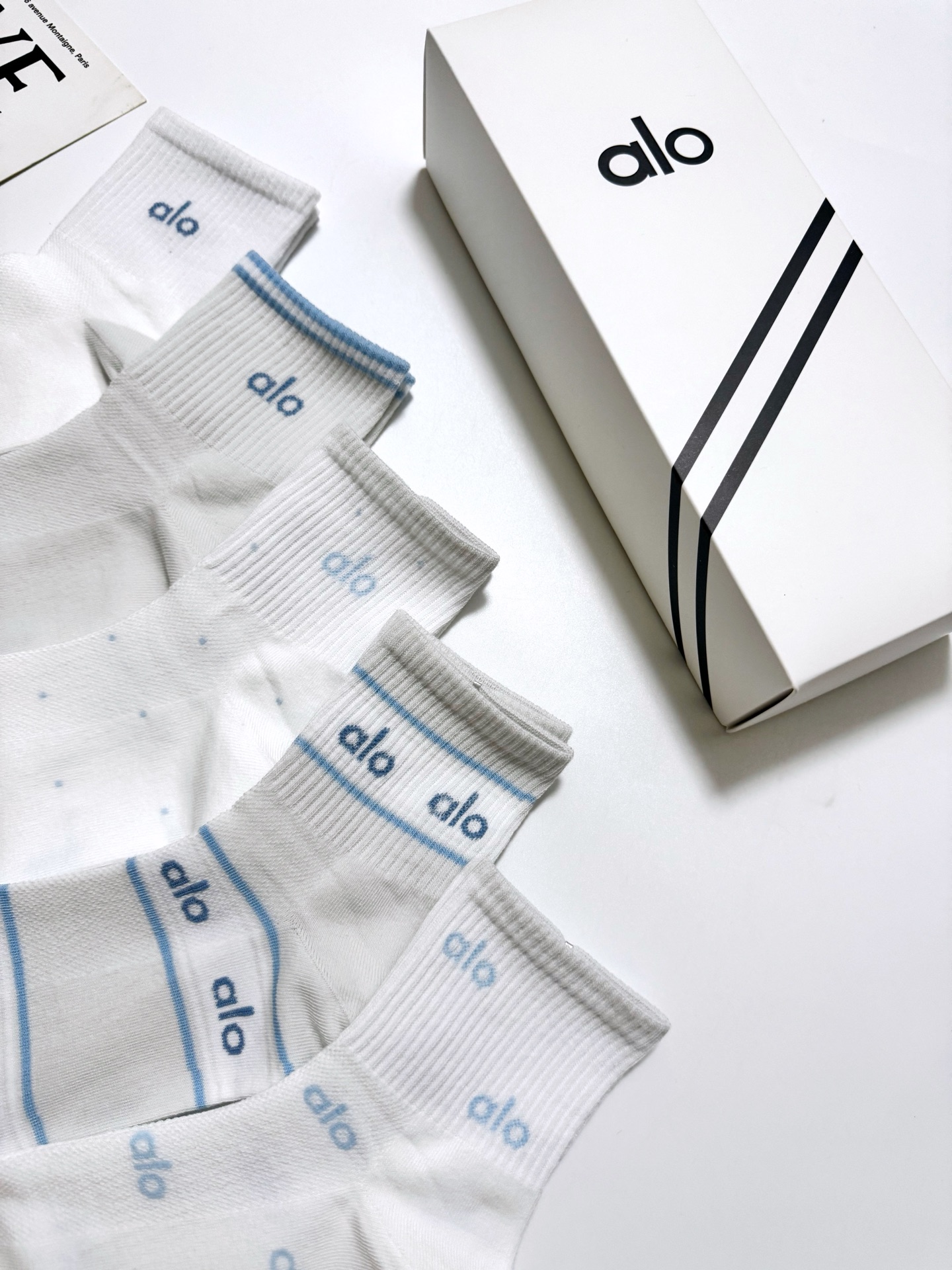 配包装🌟【一盒5 双】 🌟alo经典字母logo 纯棉 混纺网面 短筒袜 ，软糯亲肤，ins超火爆配色 