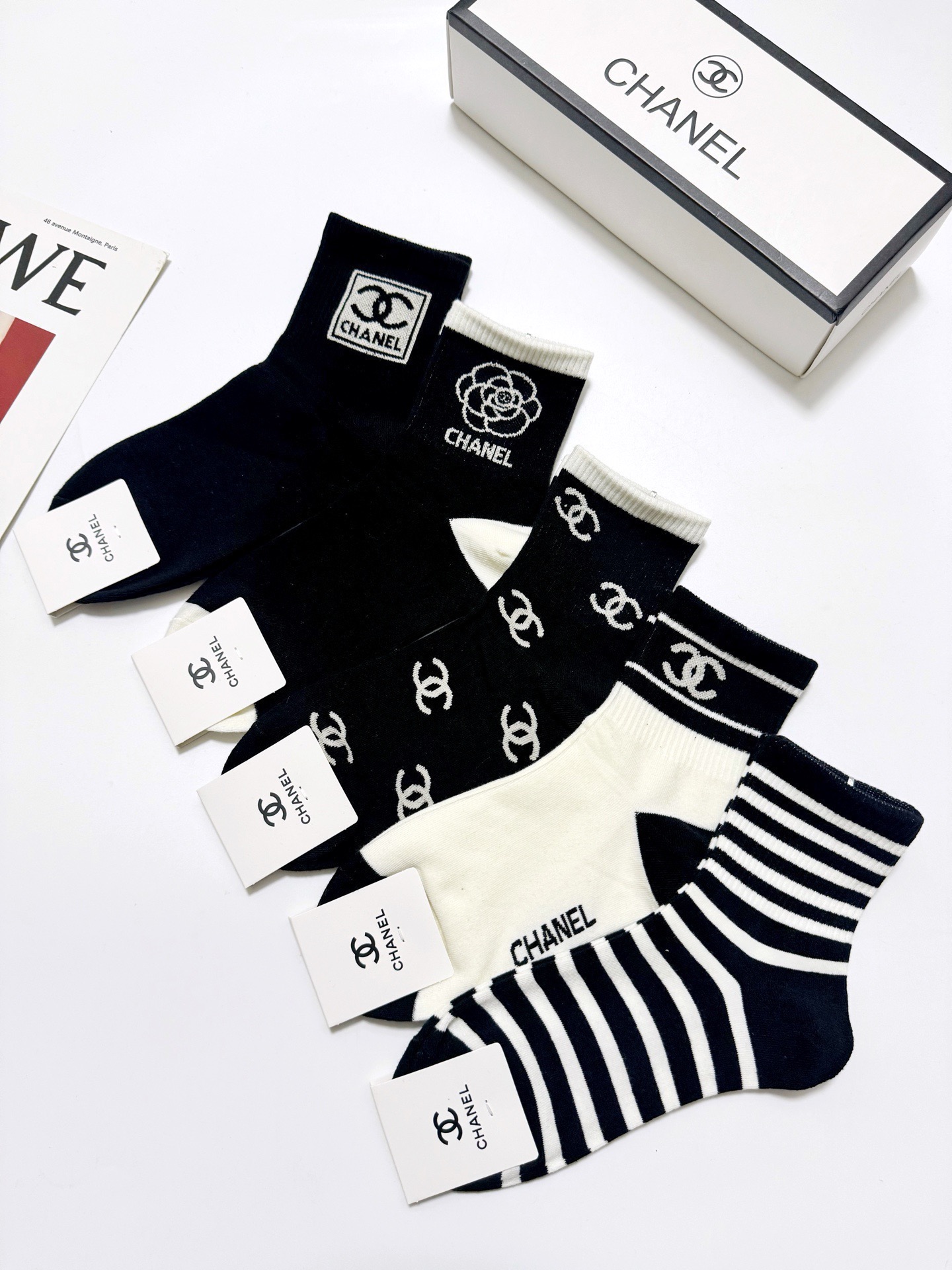 配包装🌟【一盒5 双】🌟Chanel 香奈儿 经典字母 logo短袜 ！纯棉面料软糯亲肤！🌟ins爆款！