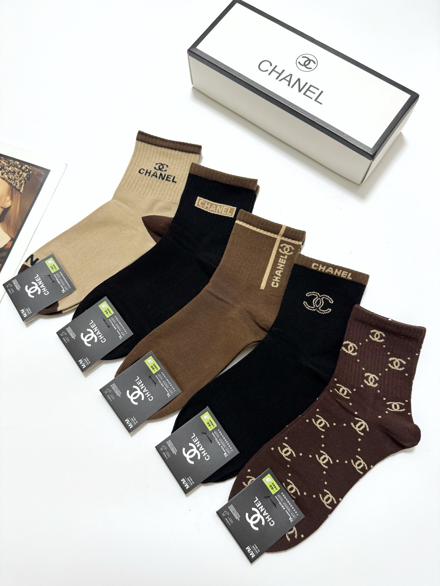 配包装🌟【一盒5 双】🌟Chanel 香奈儿 经典字母 logo短袜 ！纯棉面料软糯亲肤！🌟ins爆款！