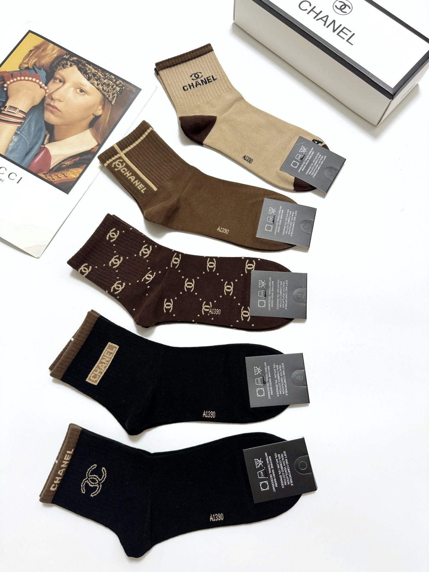 配包装🌟【一盒5 双】🌟Chanel 香奈儿 经典字母 logo短袜 ！纯棉面料软糯亲肤！🌟ins爆款！