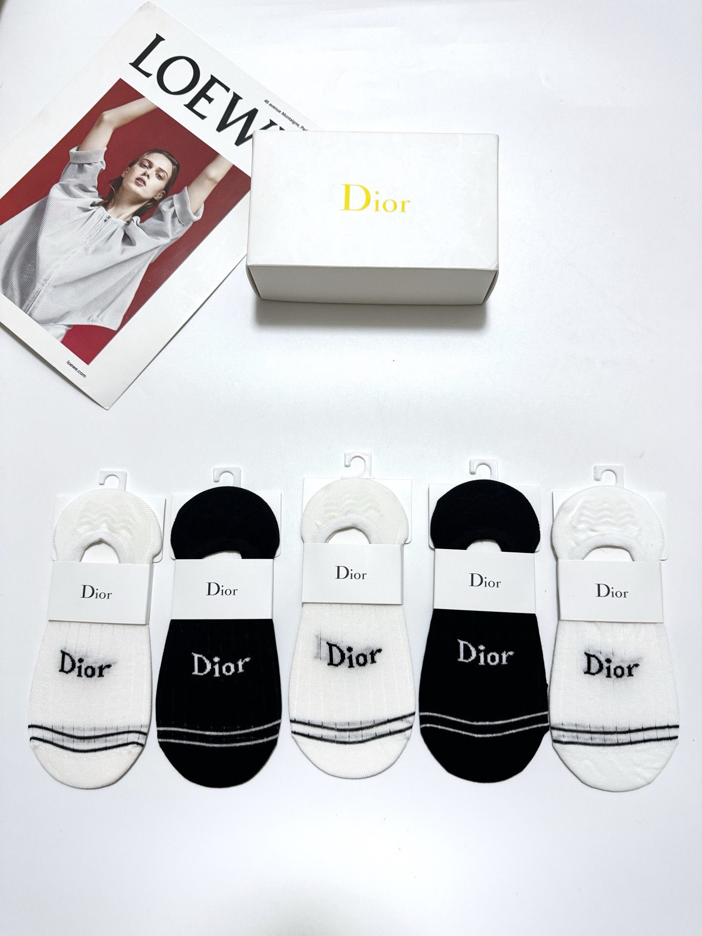 配包装🌟【一盒5双】 🌟Dior 迪奥 经典字母logo 纯棉船袜 ，ins超火爆条纹短袜，纯棉面料，潮