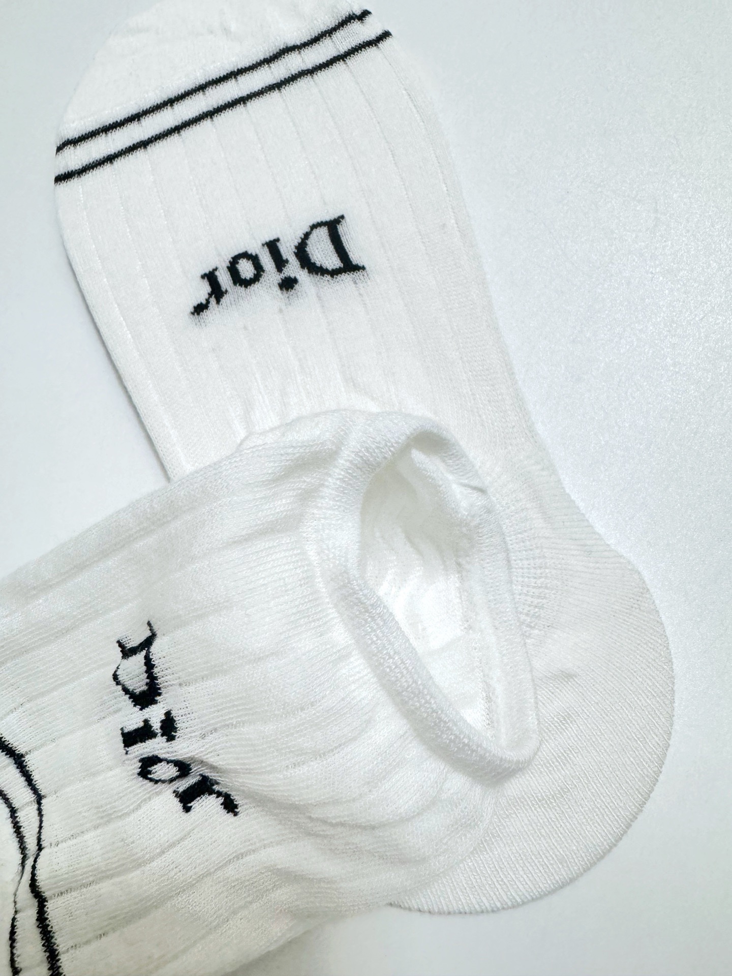 配包装🌟【一盒5双】 🌟Dior 迪奥 经典字母logo 纯棉船袜 ，ins超火爆条纹短袜，纯棉面料，潮
