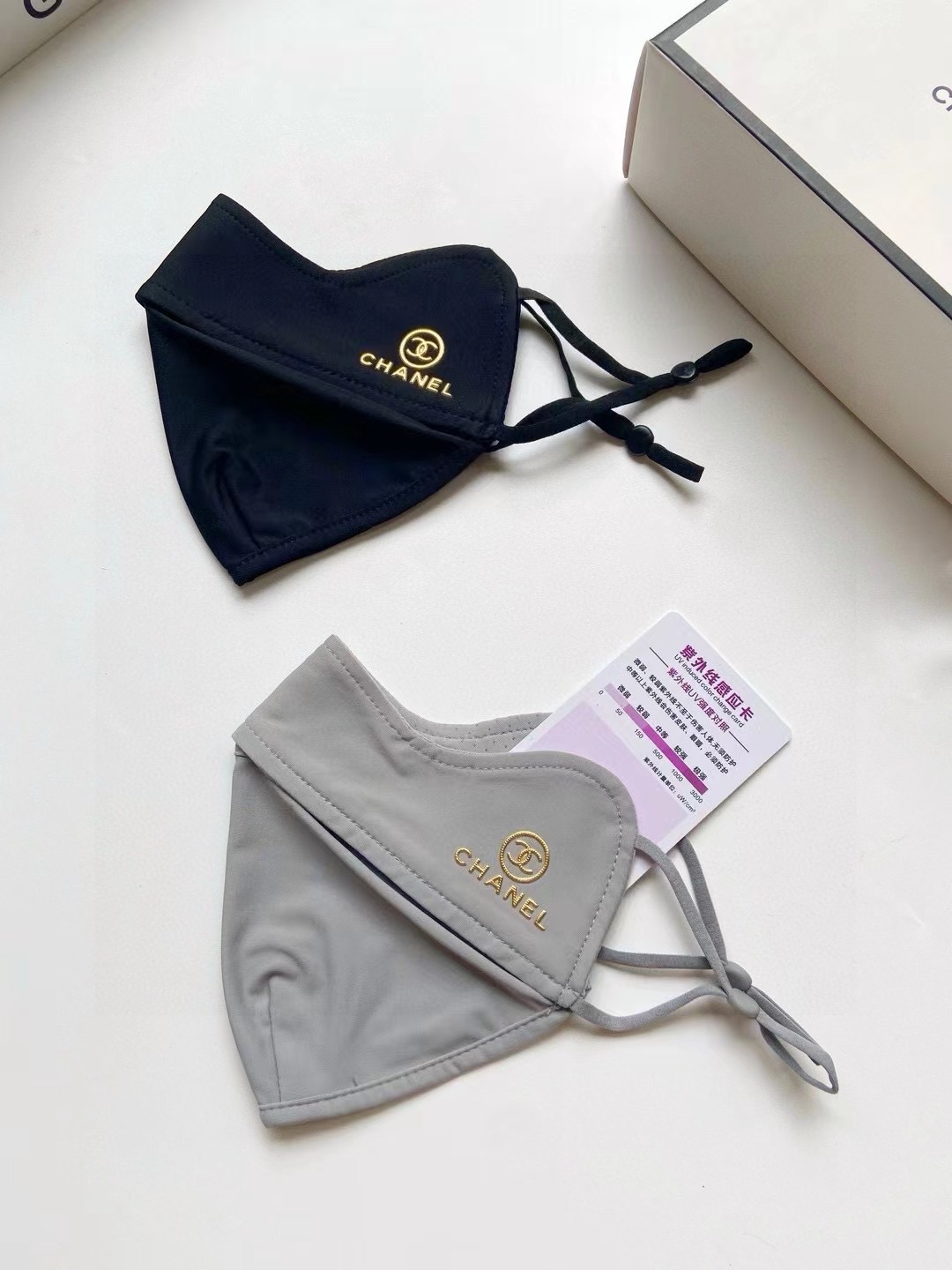 配盒子🌟【一盒2个】🌟 Chanel 香奈儿 经典字母logo冰丝防晒口罩，防紫外线的夏季神器，护眼角防