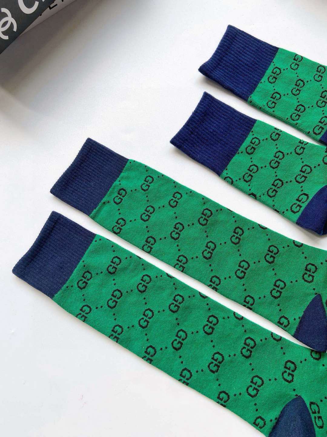 配包装🌟【一盒2双】🌟Gucci 古奇 爆款双G字母 长筒袜 中筒袜🔥专柜同步发售ing ，巨多明星红人