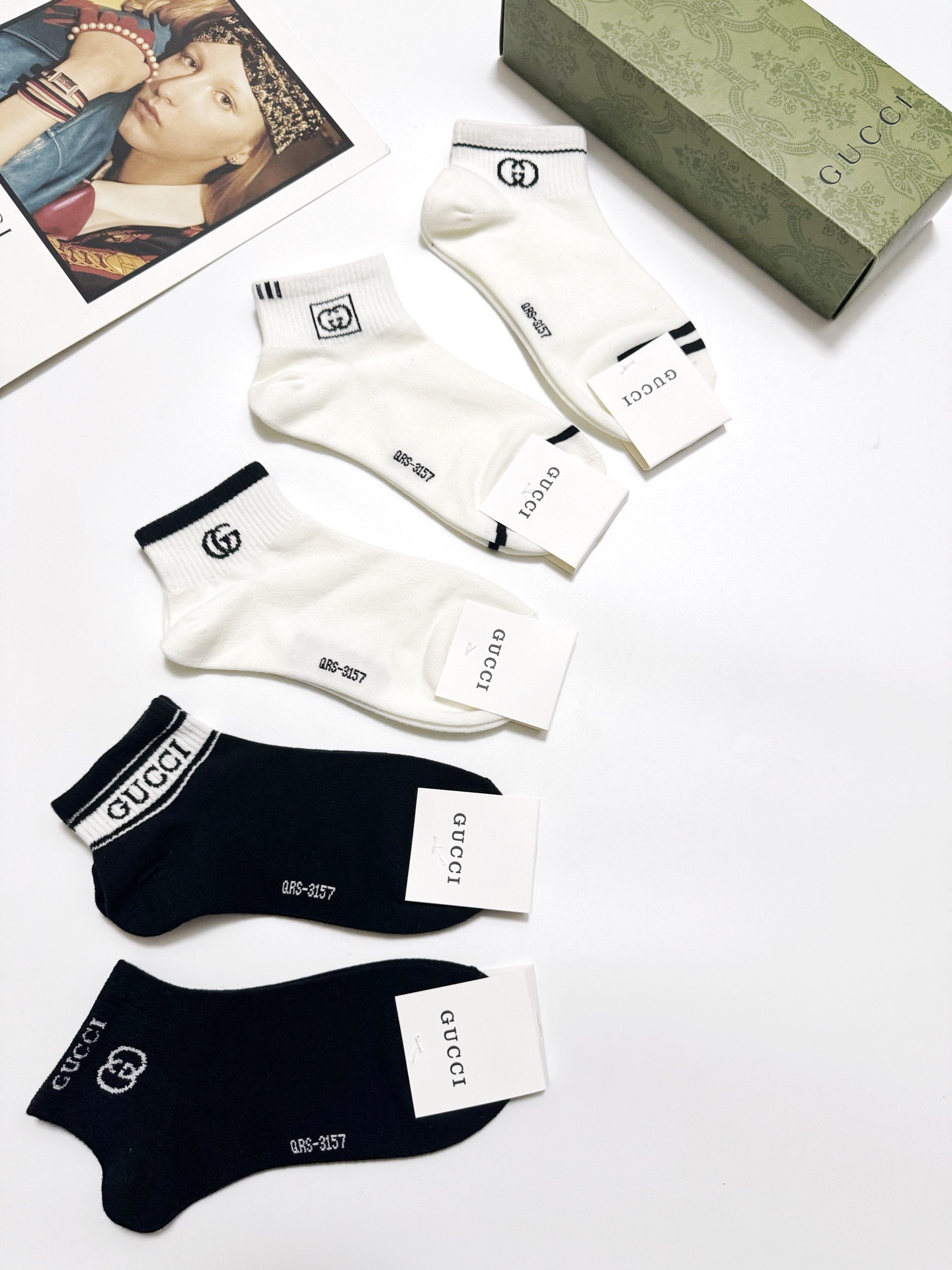 配包装🌟【一盒5 双】 🌟Gucci 古琦 经典字母logo 双G 短袜 ，ins超火爆短袜，纯棉面料，